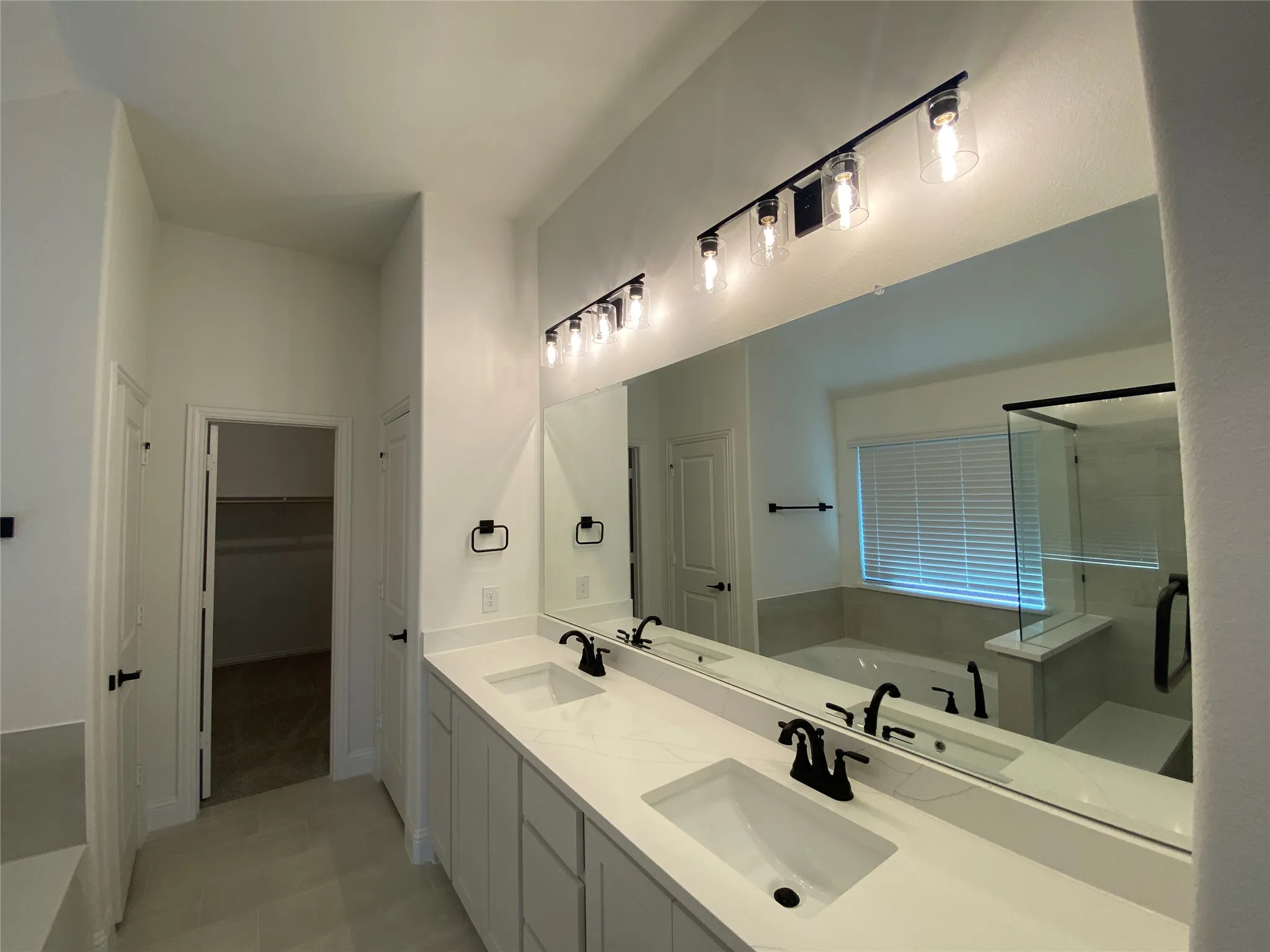 Single Family Residence For Rent in Collin County , 2012 Hickory Chase Lane, Anna, Texas 75409, 4 Bedroom, 3 Bathroom, 2 Garage spaces, 2,099 Sqft, built in 2025, mls#21408535, Real Estate Agent in Anna, Homes For Rent in Collin county, Homes For Rent in Anna, Realtor in Anna Texas, Real Estate Brokerage Independent Realty Texas, Luminita Cordes Realtor
