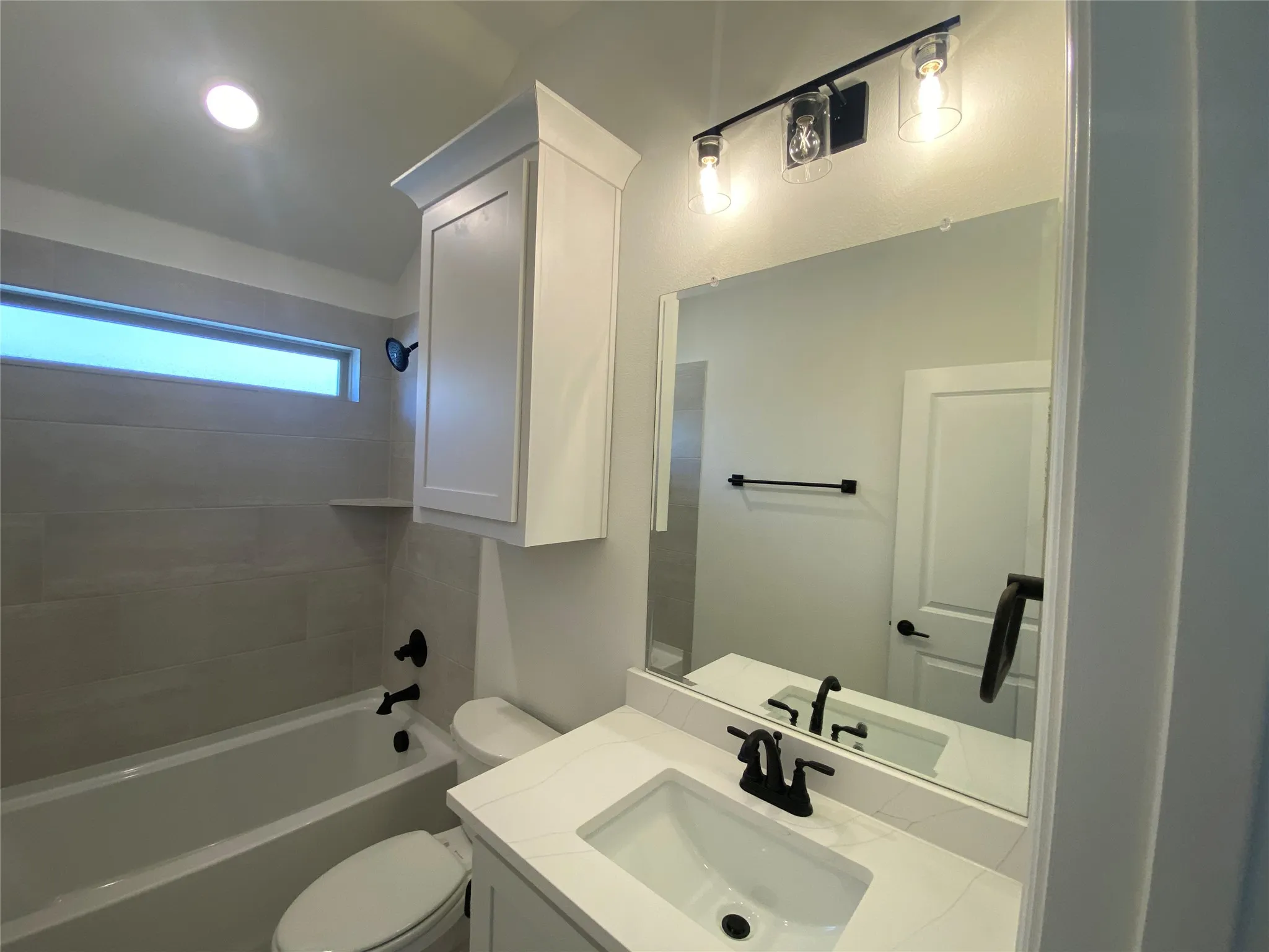 Single Family Residence For Rent in Collin County , 2012 Hickory Chase Lane, Anna, Texas 75409, 4 Bedroom, 3 Bathroom, 2 Garage spaces, 2,099 Sqft, built in 2025, mls#21408535, Real Estate Agent in Anna, Homes For Rent in Collin county, Homes For Rent in Anna, Realtor in Anna Texas, Real Estate Brokerage Independent Realty Texas, Luminita Cordes Realtor