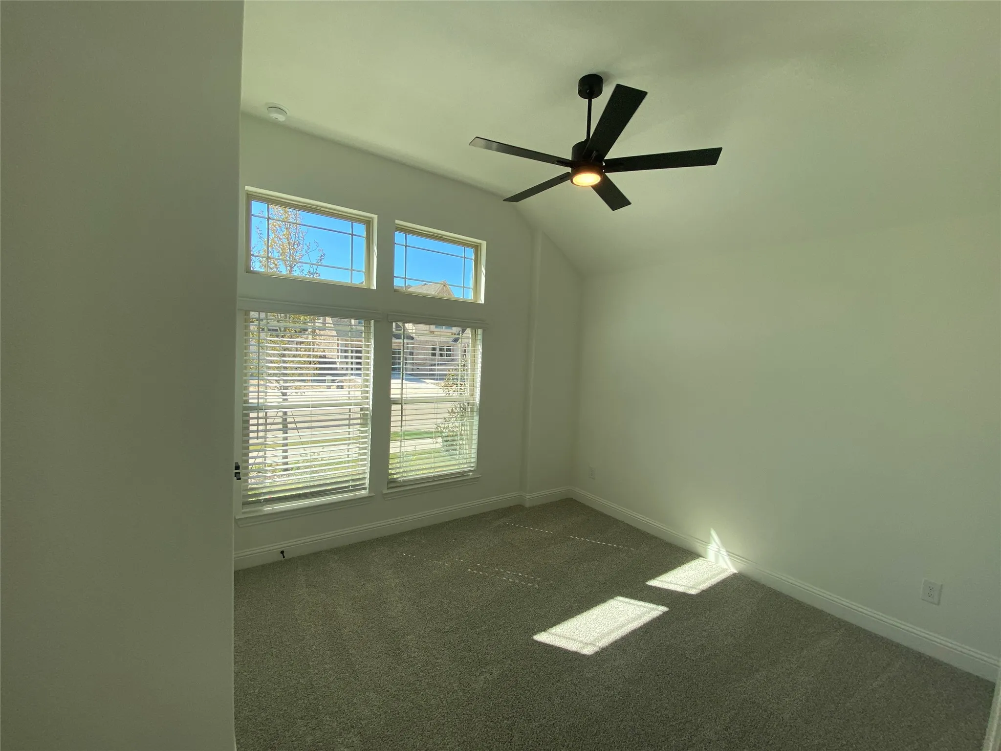 Single Family Residence For Rent in Collin County , 2012 Hickory Chase Lane, Anna, Texas 75409, 4 Bedroom, 3 Bathroom, 2 Garage spaces, 2,099 Sqft, built in 2025, mls#21408535, Real Estate Agent in Anna, Homes For Rent in Collin county, Homes For Rent in Anna, Realtor in Anna Texas, Real Estate Brokerage Independent Realty Texas, Luminita Cordes Realtor