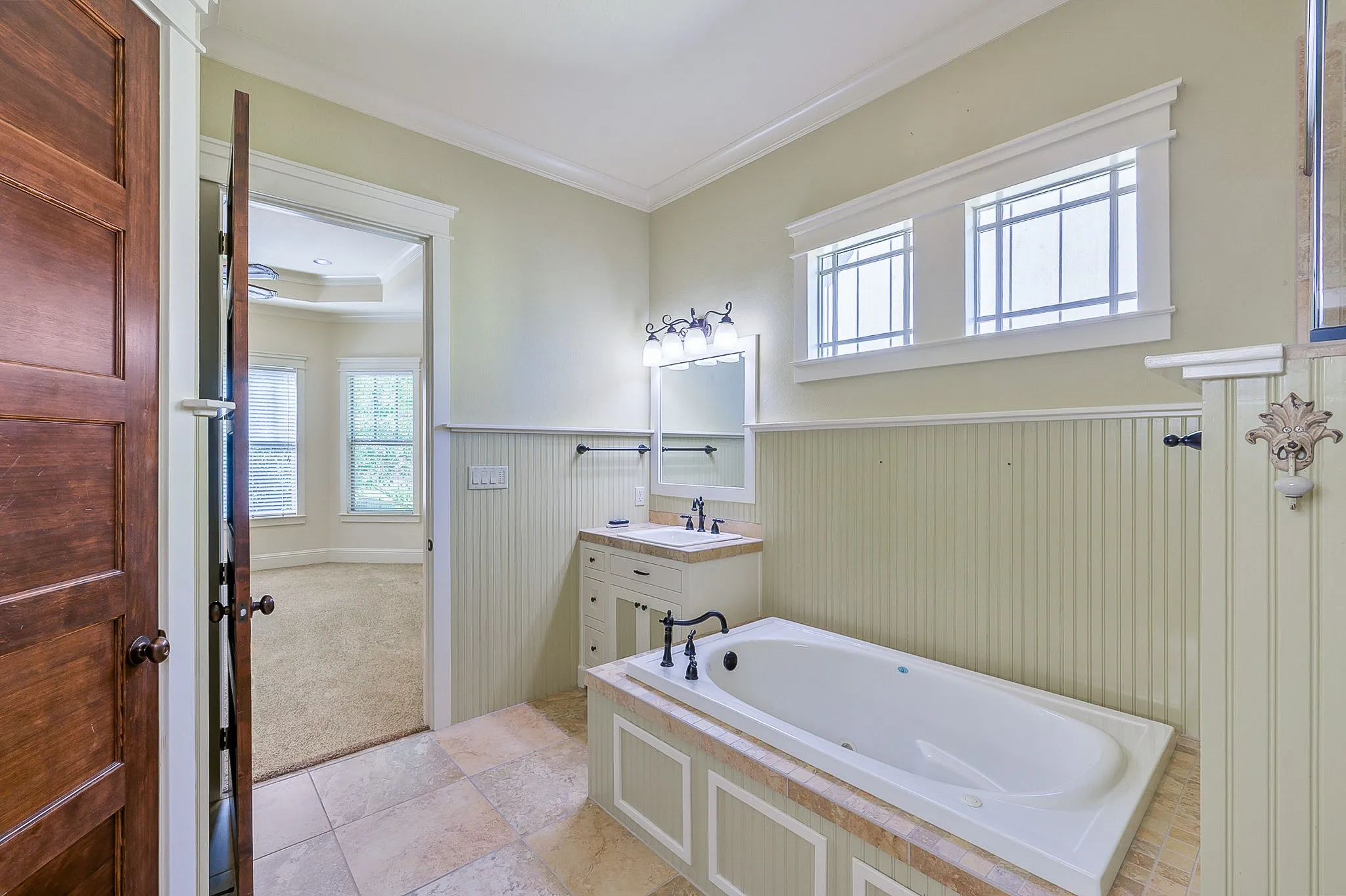 Single Family Residence For Sale in Rockwall County , 1034 Saint Thomas Court, Rockwall, Texas 75087, 4 Bedroom, 4 Bathroom, 2 Garage spaces, 3,380 Sqft, built in 2006, mls#21407968, Real Estate Agent in Rockwall, Homes For Sale in Rockwall county, Homes For Sale in Rockwall, Realtor in Rockwall Texas, Real Estate Brokerage Independent Realty Texas, Luminita Cordes Realtor