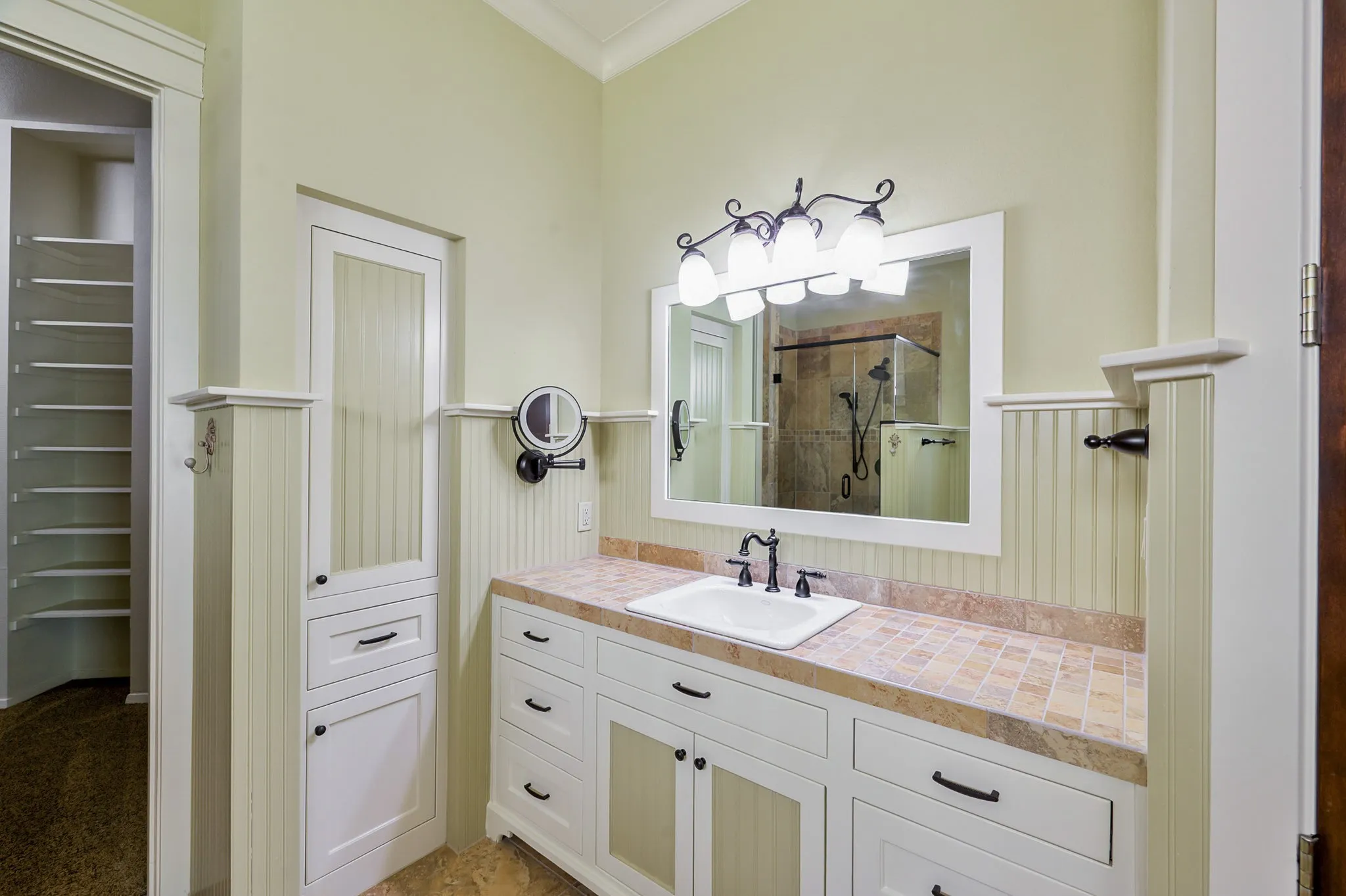 Single Family Residence For Sale in Rockwall County , 1034 Saint Thomas Court, Rockwall, Texas 75087, 4 Bedroom, 4 Bathroom, 2 Garage spaces, 3,380 Sqft, built in 2006, mls#21407968, Real Estate Agent in Rockwall, Homes For Sale in Rockwall county, Homes For Sale in Rockwall, Realtor in Rockwall Texas, Real Estate Brokerage Independent Realty Texas, Luminita Cordes Realtor