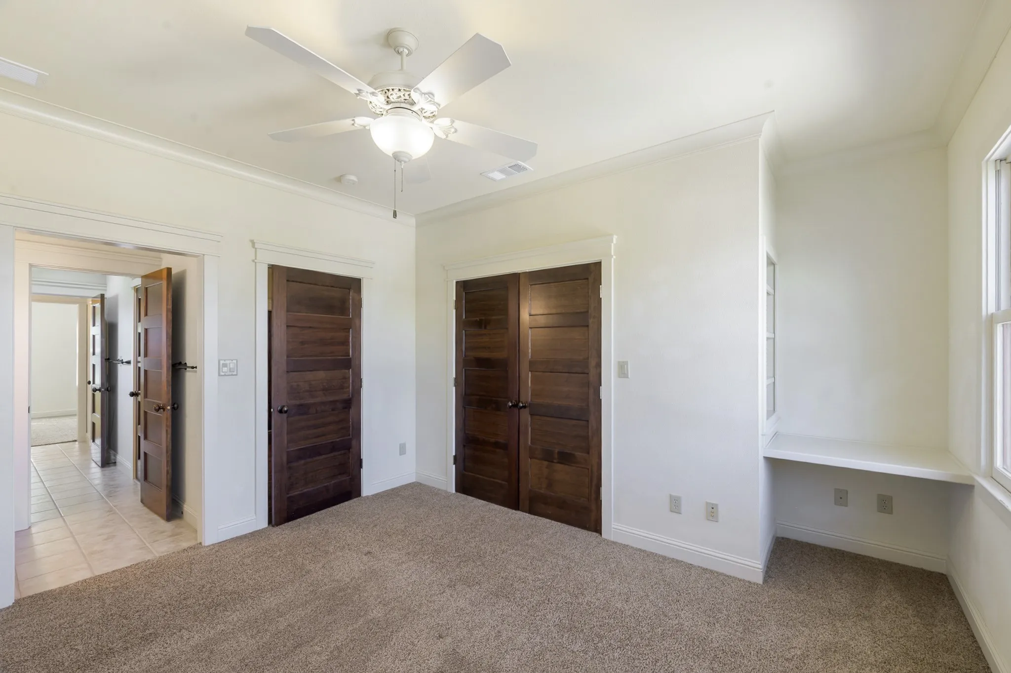 Single Family Residence For Sale in Rockwall County , 1034 Saint Thomas Court, Rockwall, Texas 75087, 4 Bedroom, 4 Bathroom, 2 Garage spaces, 3,380 Sqft, built in 2006, mls#21407968, Real Estate Agent in Rockwall, Homes For Sale in Rockwall county, Homes For Sale in Rockwall, Realtor in Rockwall Texas, Real Estate Brokerage Independent Realty Texas, Luminita Cordes Realtor