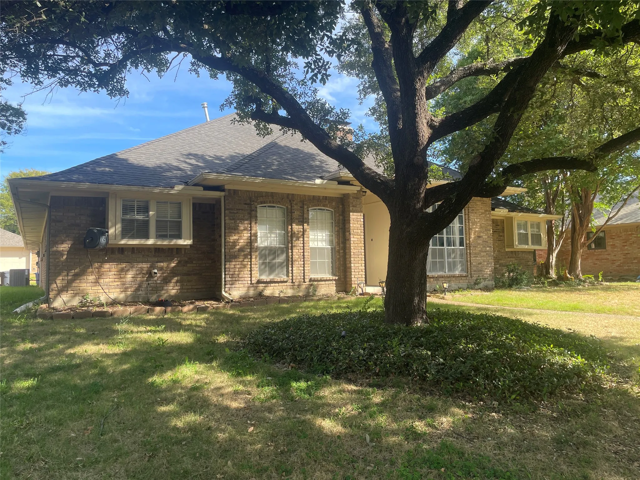 Single Family Residence For Rent