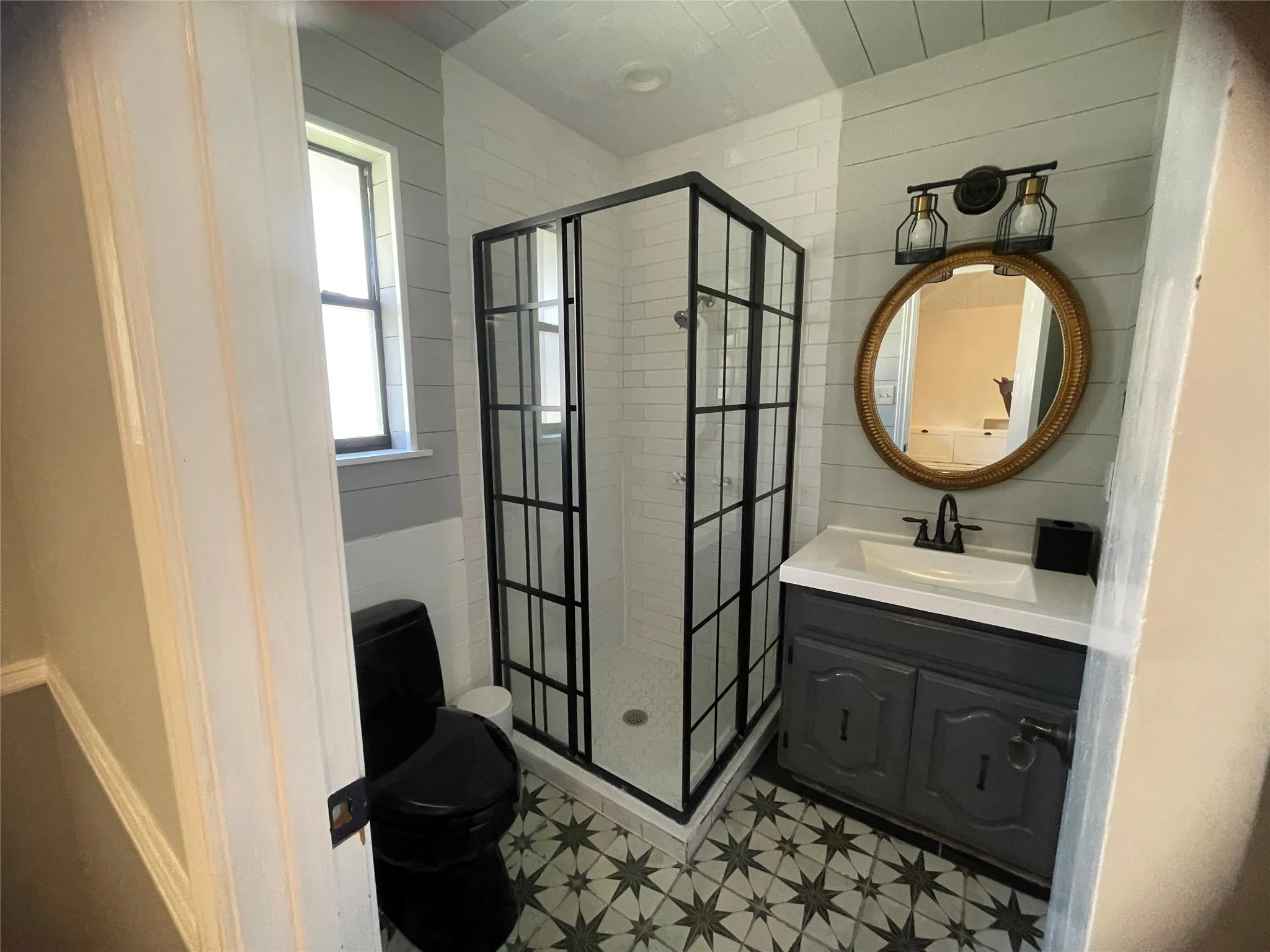 Single Family Residence For Rent in Dallas County , 12112 Cross Creek Drive, Dallas, Texas 75243, 3 Bedroom, 3 Bathroom, 2 Garage spaces, 2,597 Sqft, built in 1979, mls#21408527, Real Estate Agent in Dallas, Homes For Rent in Dallas county, Homes For Rent in Dallas, Realtor in Dallas Texas, Real Estate Brokerage Independent Realty Texas, Luminita Cordes Realtor