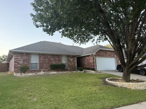 Single Family Residence For Rent in Dallas County , 7905 Park Lane, Rowlett, Texas 75089, 3 Bedroom, 3 Bathroom, 2 Garage spaces, 2,103 Sqft, built in 1997, mls#21407772, Real Estate Agent in Rowlett, Homes For Rent in Dallas county, Homes For Rent in Rowlett, Realtor in Rowlett Texas, Real Estate Brokerage Independent Realty Texas, Luminita Cordes Realtor