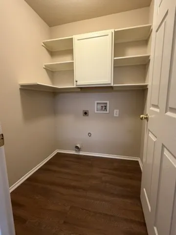 Single Family Residence For Rent in Dallas County , 7905 Park Lane, Rowlett, Texas 75089, 3 Bedroom, 3 Bathroom, 2 Garage spaces, 2,103 Sqft, built in 1997, mls#21407772, Real Estate Agent in Rowlett, Homes For Rent in Dallas county, Homes For Rent in Rowlett, Realtor in Rowlett Texas, Real Estate Brokerage Independent Realty Texas, Luminita Cordes Realtor
