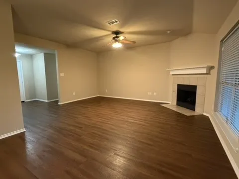 Single Family Residence For Rent in Dallas County , 7905 Park Lane, Rowlett, Texas 75089, 3 Bedroom, 3 Bathroom, 2 Garage spaces, 2,103 Sqft, built in 1997, mls#21407772, Real Estate Agent in Rowlett, Homes For Rent in Dallas county, Homes For Rent in Rowlett, Realtor in Rowlett Texas, Real Estate Brokerage Independent Realty Texas, Luminita Cordes Realtor