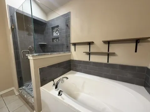 Single Family Residence For Rent in Dallas County , 7905 Park Lane, Rowlett, Texas 75089, 3 Bedroom, 3 Bathroom, 2 Garage spaces, 2,103 Sqft, built in 1997, mls#21407772, Real Estate Agent in Rowlett, Homes For Rent in Dallas county, Homes For Rent in Rowlett, Realtor in Rowlett Texas, Real Estate Brokerage Independent Realty Texas, Luminita Cordes Realtor