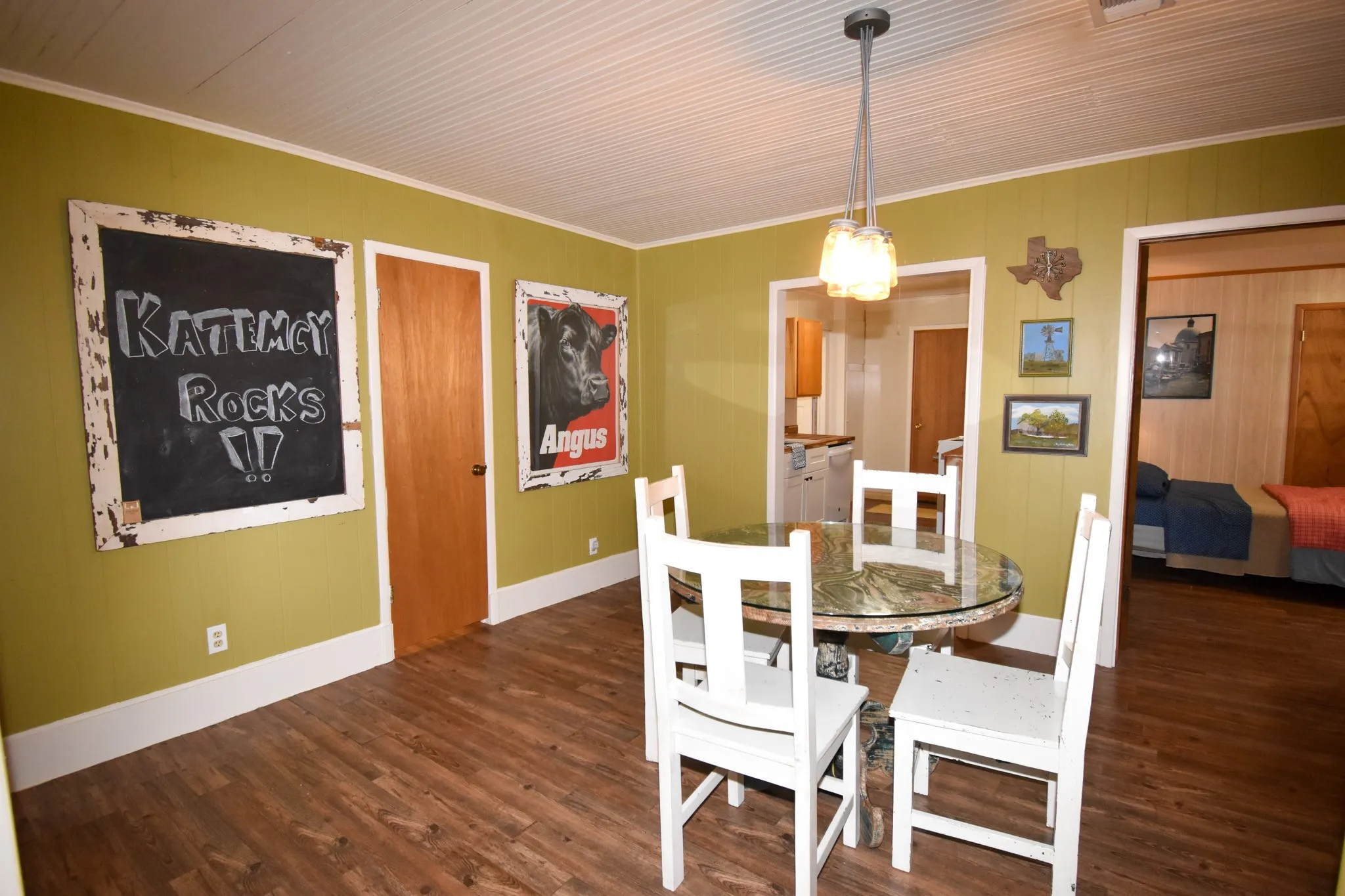 Single Family Residence For Sale in Mason County , 12236 First Katemcy Street, Mason, Texas 76825, 3 Bedroom, 2 Bathroom, 3 Garage spaces, 1,968 Sqft, built in 1970, mls#21408540, Real Estate Agent in Mason, Homes For Sale in Mason county, Homes For Sale in Mason, Realtor in Mason Texas, Real Estate Brokerage Independent Realty Texas, Luminita Cordes Realtor