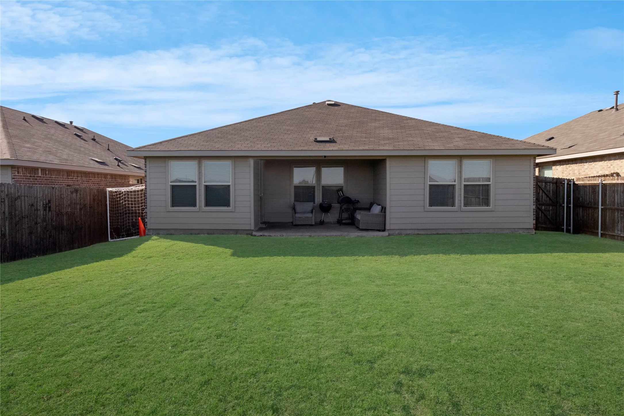 Spacious Backyard