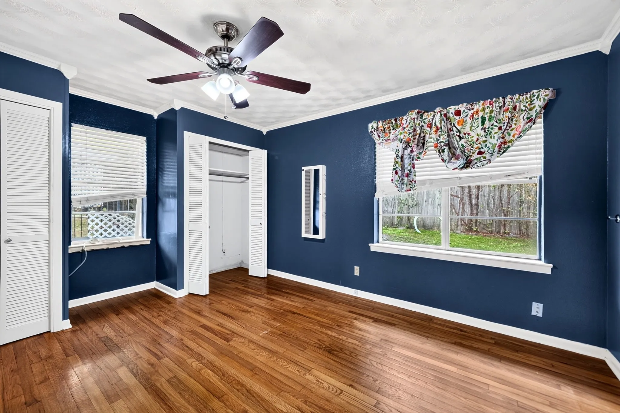 Single Family Residence For Sale in Dallas County , 8150 Hunnicut Road, Dallas, Texas 75228, 3 Bedroom, 2 Bathroom, 2 Garage spaces, 1,597 Sqft, built in 1961, mls#21408393, Real Estate Agent in Dallas, Homes For Sale in Dallas county, Homes For Sale in Dallas, Realtor in Dallas Texas, Real Estate Brokerage Independent Realty Texas, Luminita Cordes Realtor