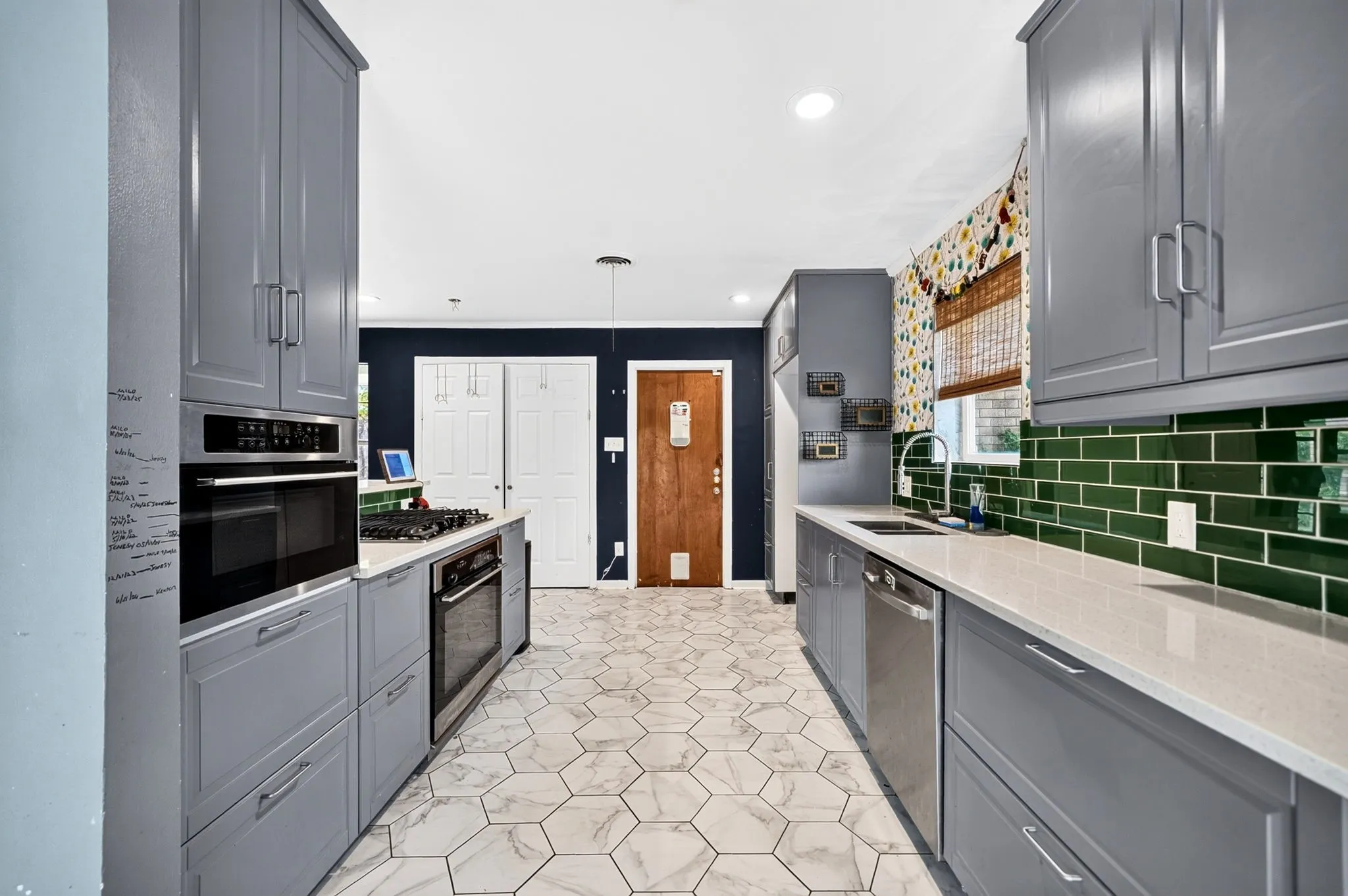 Single Family Residence For Sale in Dallas County , 8150 Hunnicut Road, Dallas, Texas 75228, 3 Bedroom, 2 Bathroom, 2 Garage spaces, 1,597 Sqft, built in 1961, mls#21408393, Real Estate Agent in Dallas, Homes For Sale in Dallas county, Homes For Sale in Dallas, Realtor in Dallas Texas, Real Estate Brokerage Independent Realty Texas, Luminita Cordes Realtor
