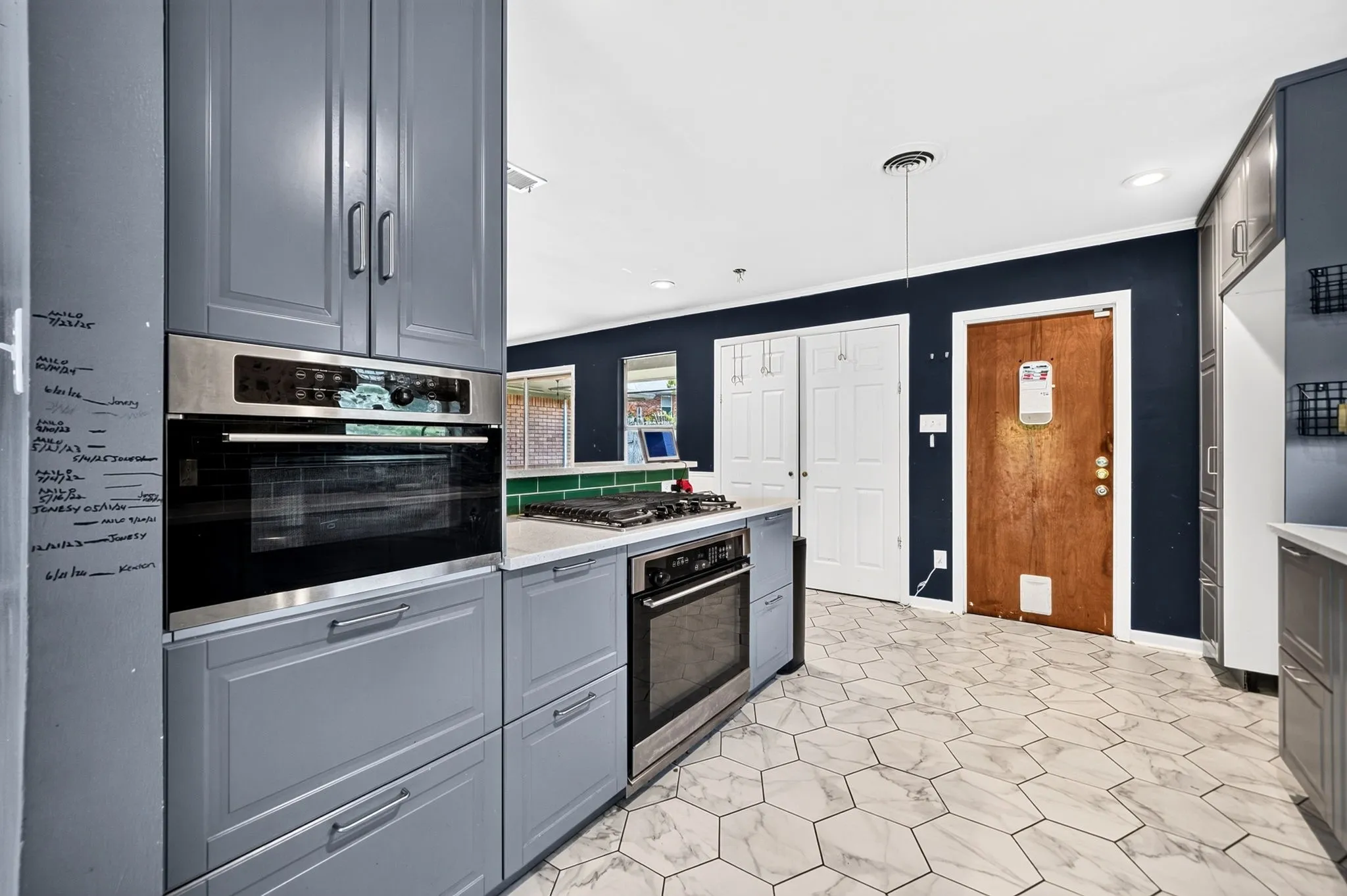 Single Family Residence For Sale in Dallas County , 8150 Hunnicut Road, Dallas, Texas 75228, 3 Bedroom, 2 Bathroom, 2 Garage spaces, 1,597 Sqft, built in 1961, mls#21408393, Real Estate Agent in Dallas, Homes For Sale in Dallas county, Homes For Sale in Dallas, Realtor in Dallas Texas, Real Estate Brokerage Independent Realty Texas, Luminita Cordes Realtor