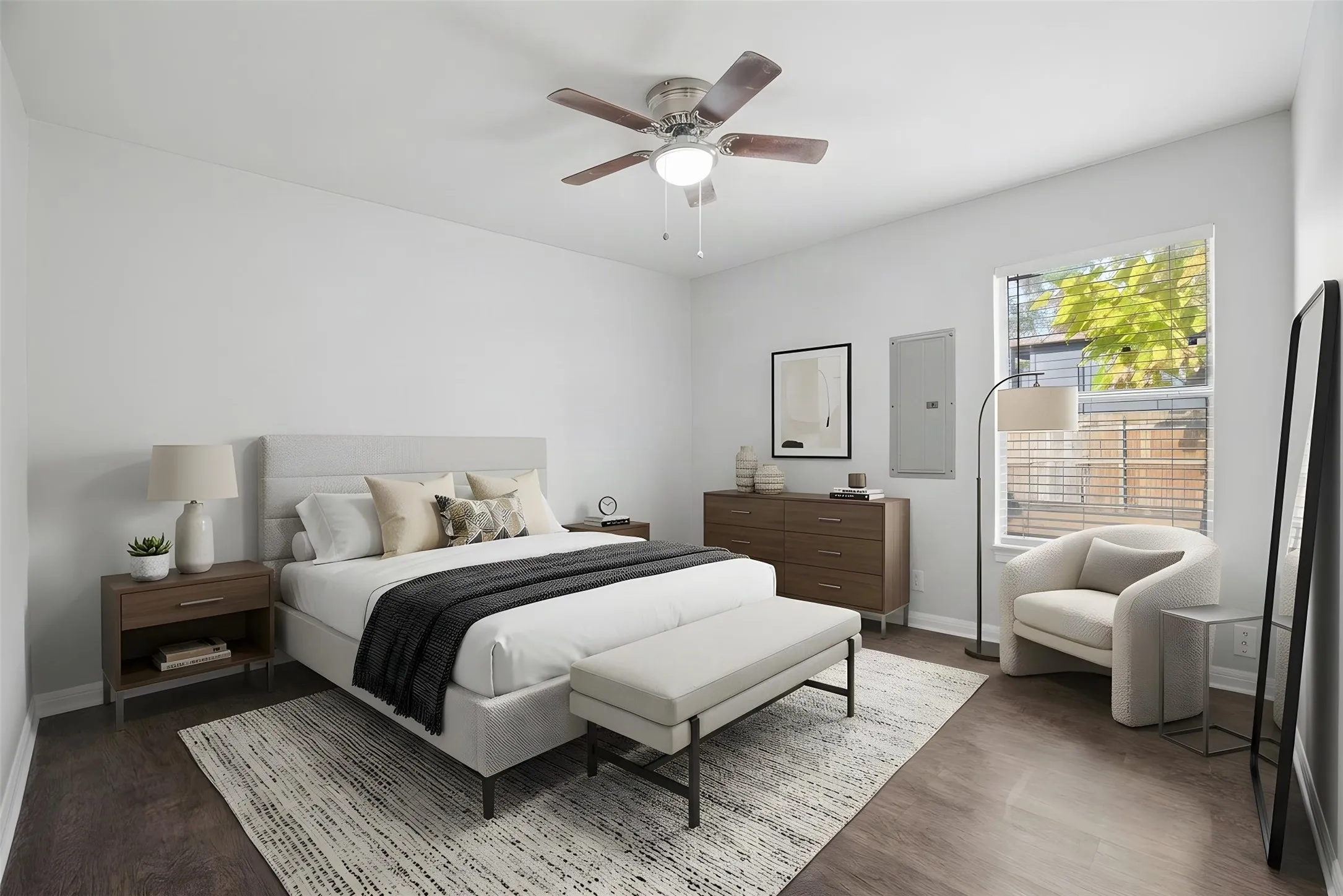 Single Family Residence For Rent in Tarrant County , 2333 Bird Street, Fort Worth, Texas 76111, 2 Bedroom, 1 Bathroom, Garage spaces, 867 Sqft, built in 1950, mls#21408205, Real Estate Agent in Fort Worth, Homes For Rent in Tarrant county, Homes For Rent in Fort Worth, Realtor in Fort Worth Texas, Real Estate Brokerage Independent Realty Texas, Luminita Cordes Realtor