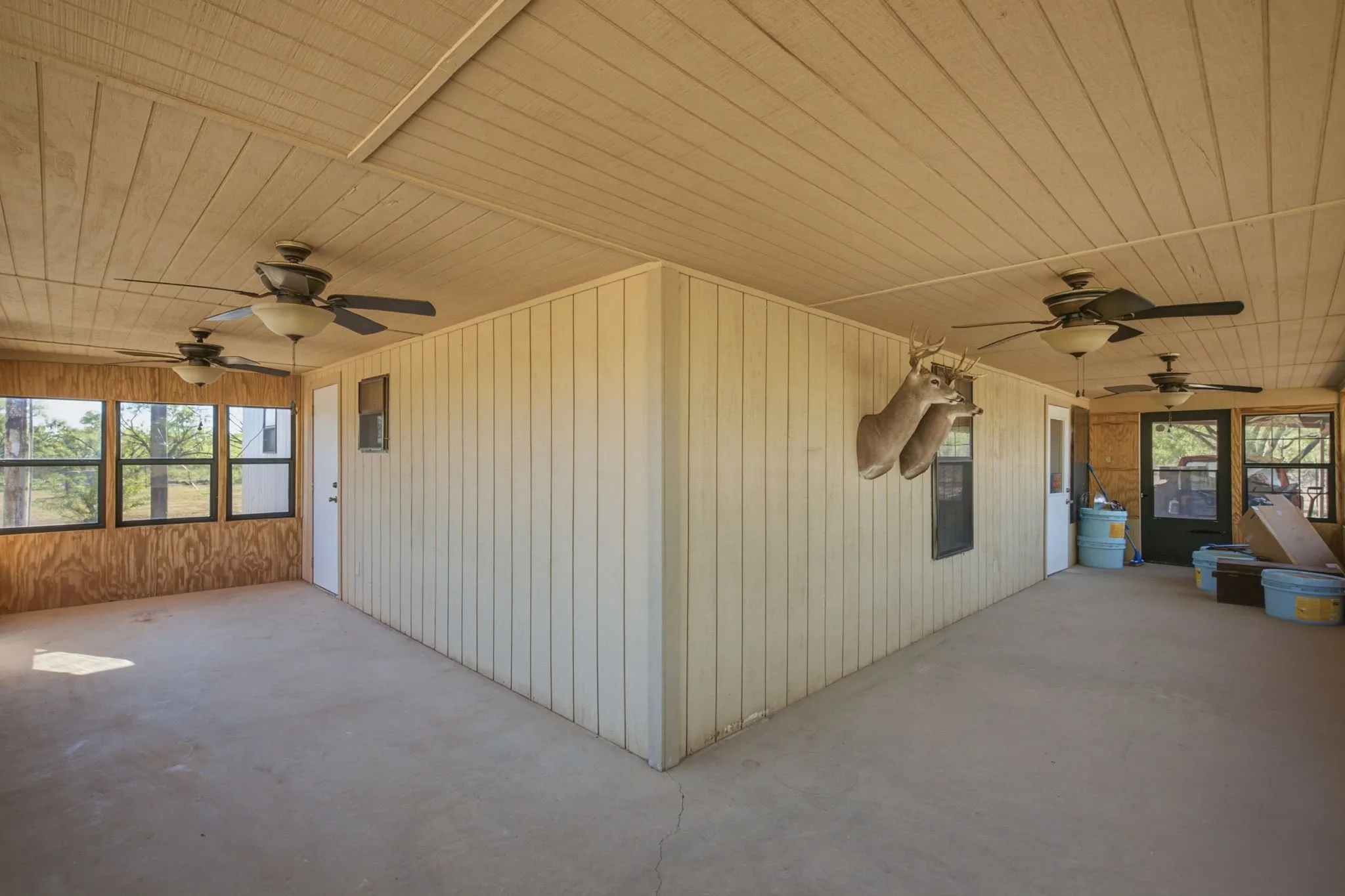 Farm For Sale in Throckmorton County , 3983 N 183 Highway, Woodson, Texas 76491, 1 Bedroom, 1 Bathroom, Garage spaces, 972 Sqft, built in 2016, mls#21408292, Real Estate Agent in Woodson, Homes For Sale in Throckmorton county, Homes For Sale in Woodson, Realtor in Woodson Texas, Real Estate Brokerage Independent Realty Texas, Luminita Cordes Realtor