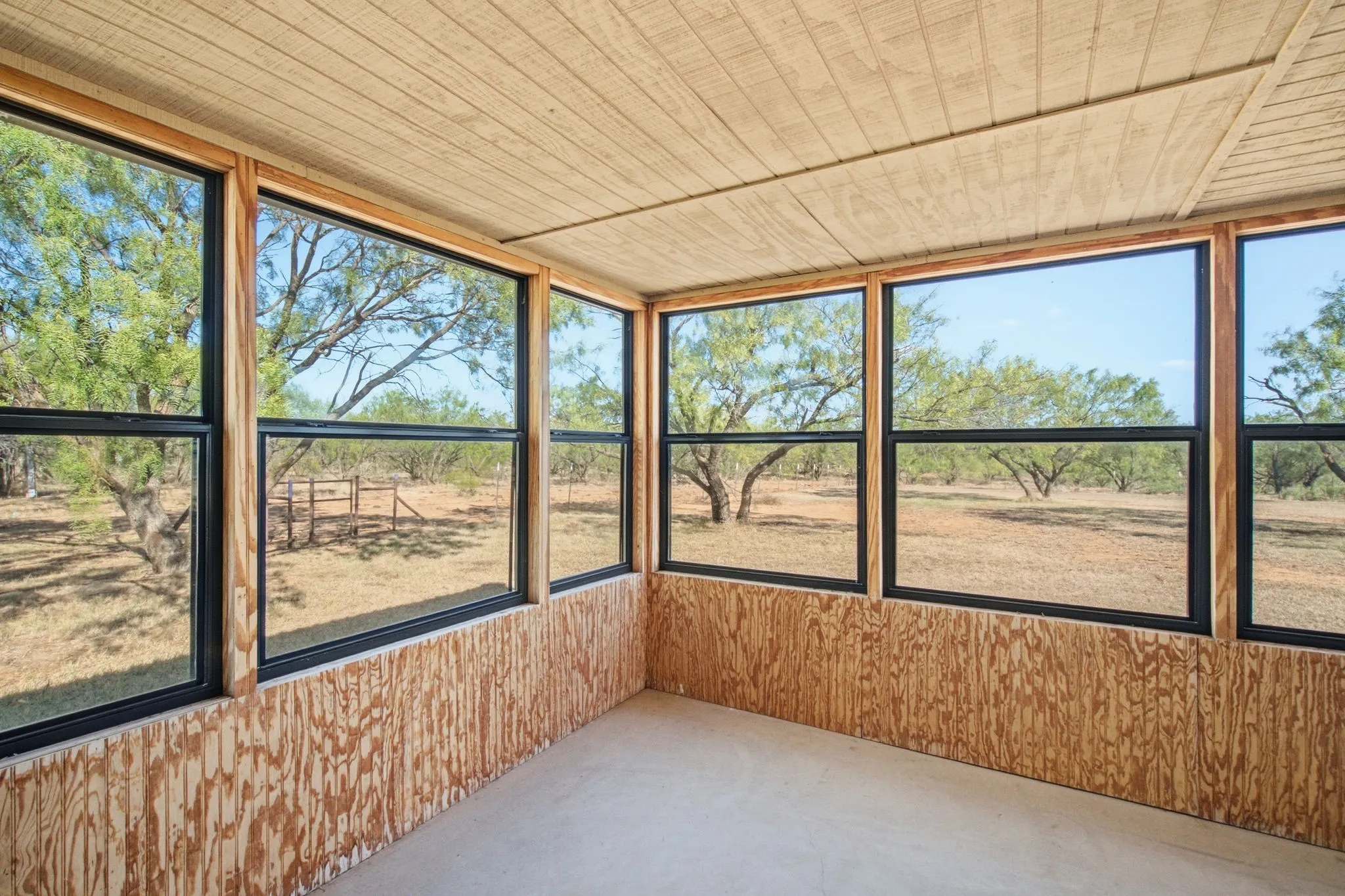 Farm For Sale in Throckmorton County , 3983 N 183 Highway, Woodson, Texas 76491, 1 Bedroom, 1 Bathroom, Garage spaces, 972 Sqft, built in 2016, mls#21408292, Real Estate Agent in Woodson, Homes For Sale in Throckmorton county, Homes For Sale in Woodson, Realtor in Woodson Texas, Real Estate Brokerage Independent Realty Texas, Luminita Cordes Realtor