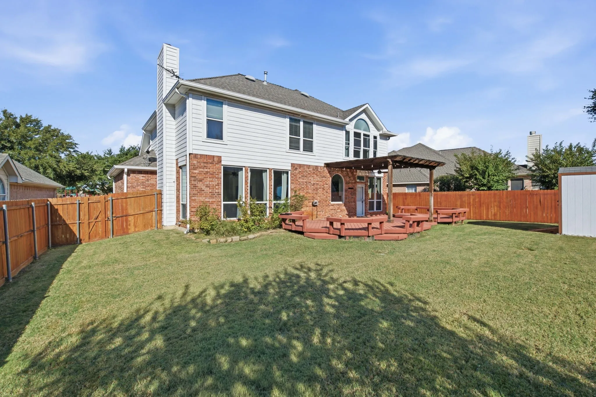 Single Family Residence For Sale in Tarrant County , 8258 Quachita Crossover, Fort Worth, Texas 76137, 4 Bedroom, 3 Bathroom, 2 Garage spaces, 2,743 Sqft, built in 1997, mls#21407437, Real Estate Agent in Fort Worth, Homes For Sale in Tarrant county, Homes For Sale in Fort Worth, Realtor in Fort Worth Texas, Real Estate Brokerage Independent Realty Texas, Luminita Cordes Realtor