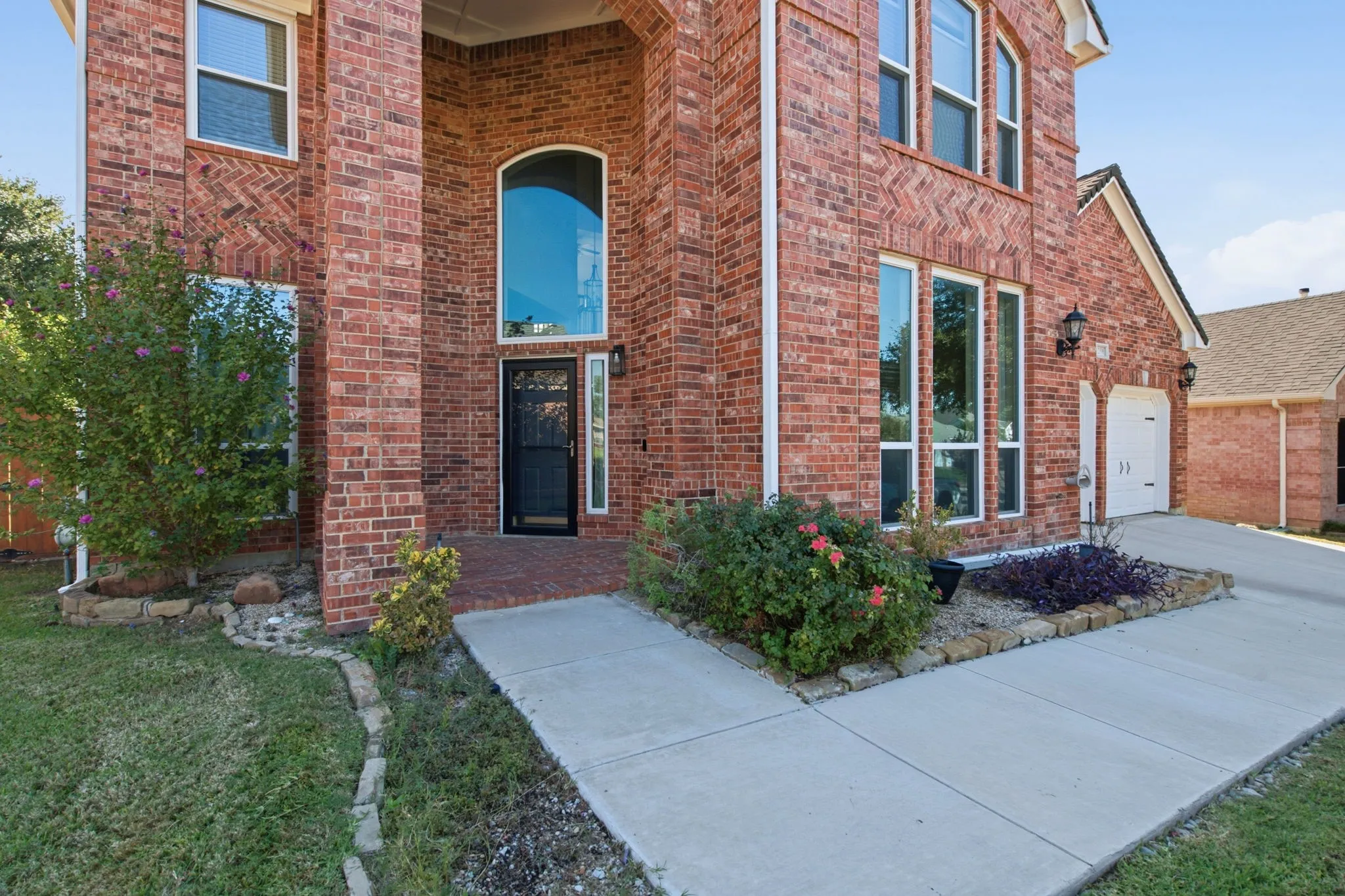 Single Family Residence For Sale in Tarrant County , 8258 Quachita Crossover, Fort Worth, Texas 76137, 4 Bedroom, 3 Bathroom, 2 Garage spaces, 2,743 Sqft, built in 1997, mls#21407437, Real Estate Agent in Fort Worth, Homes For Sale in Tarrant county, Homes For Sale in Fort Worth, Realtor in Fort Worth Texas, Real Estate Brokerage Independent Realty Texas, Luminita Cordes Realtor