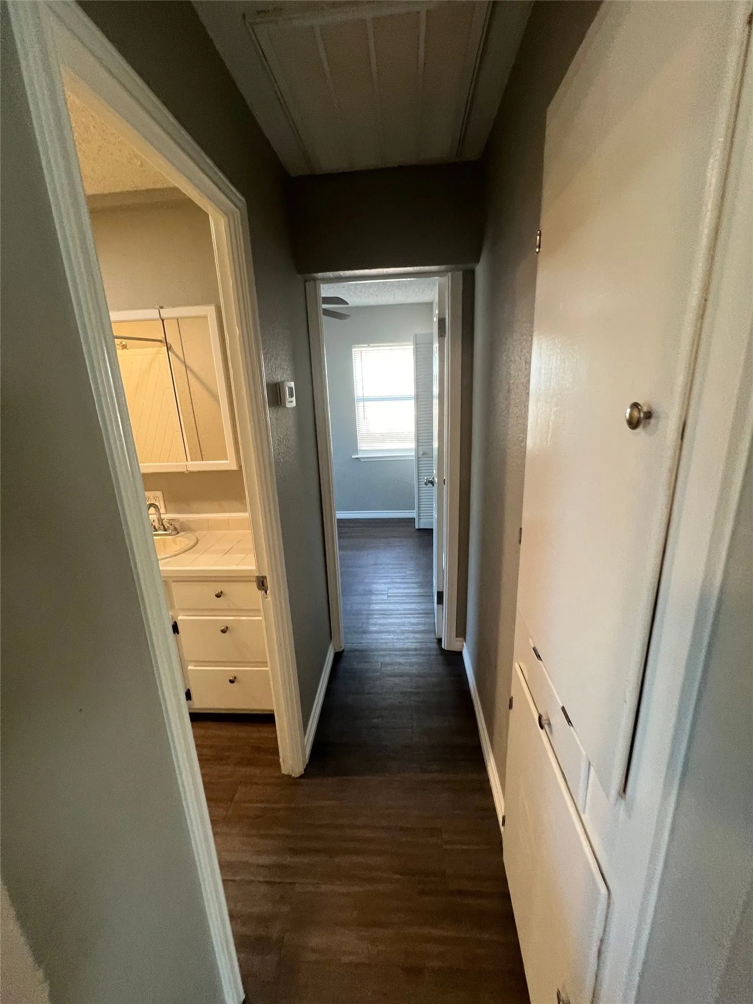 Single Family Residence For Rent in Parker County , 506 W Ball Street, Weatherford, Texas 76086, 3 Bedroom, 1 Bathroom, Garage spaces, 853 Sqft, built in 0, mls#21406506, Real Estate Agent in Weatherford, Homes For Rent in Parker county, Homes For Rent in Weatherford, Realtor in Weatherford Texas, Real Estate Brokerage Independent Realty Texas, Luminita Cordes Realtor