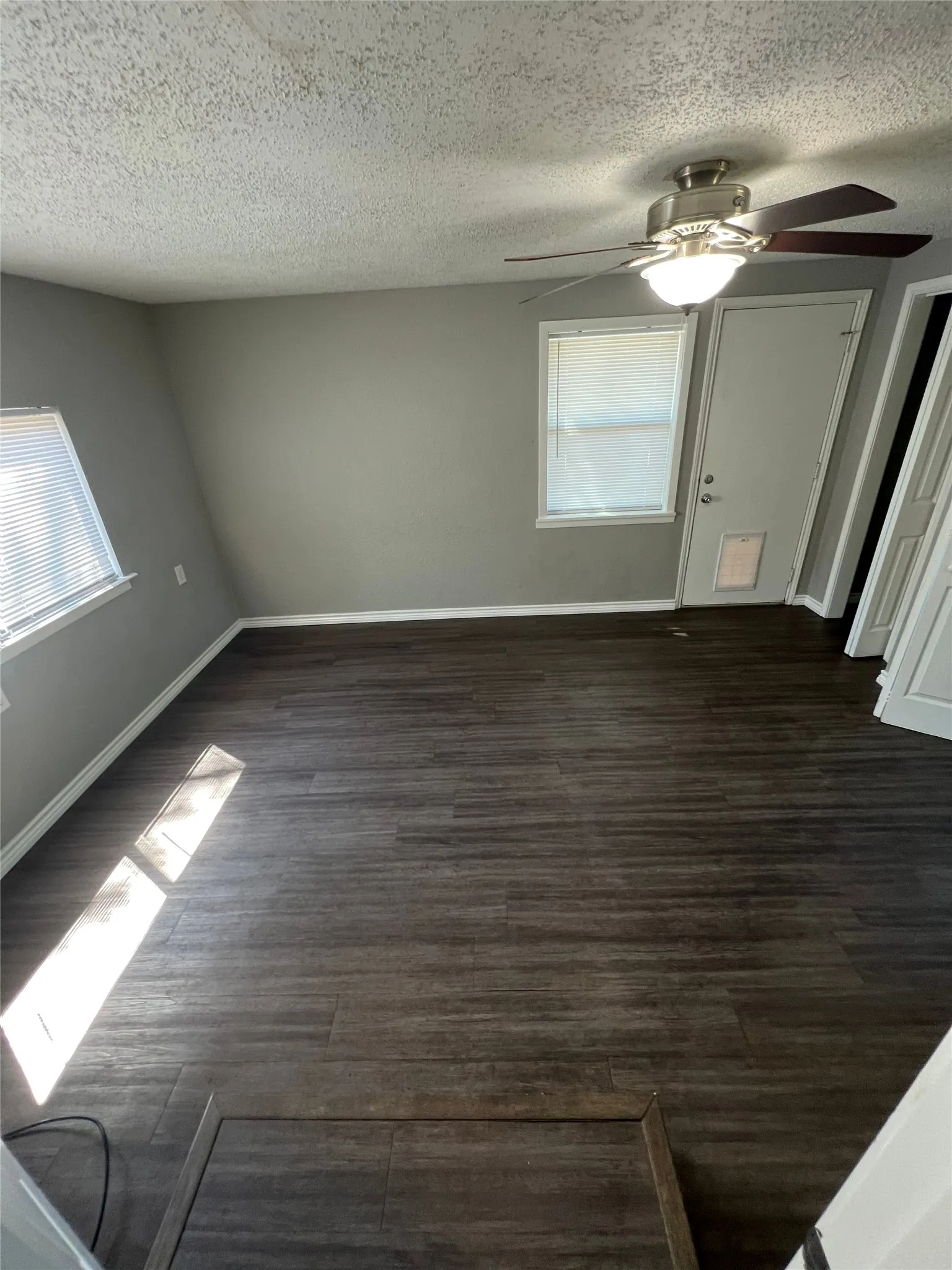 Single Family Residence For Rent in Parker County , 506 W Ball Street, Weatherford, Texas 76086, 3 Bedroom, 1 Bathroom, Garage spaces, 853 Sqft, built in 0, mls#21406506, Real Estate Agent in Weatherford, Homes For Rent in Parker county, Homes For Rent in Weatherford, Realtor in Weatherford Texas, Real Estate Brokerage Independent Realty Texas, Luminita Cordes Realtor