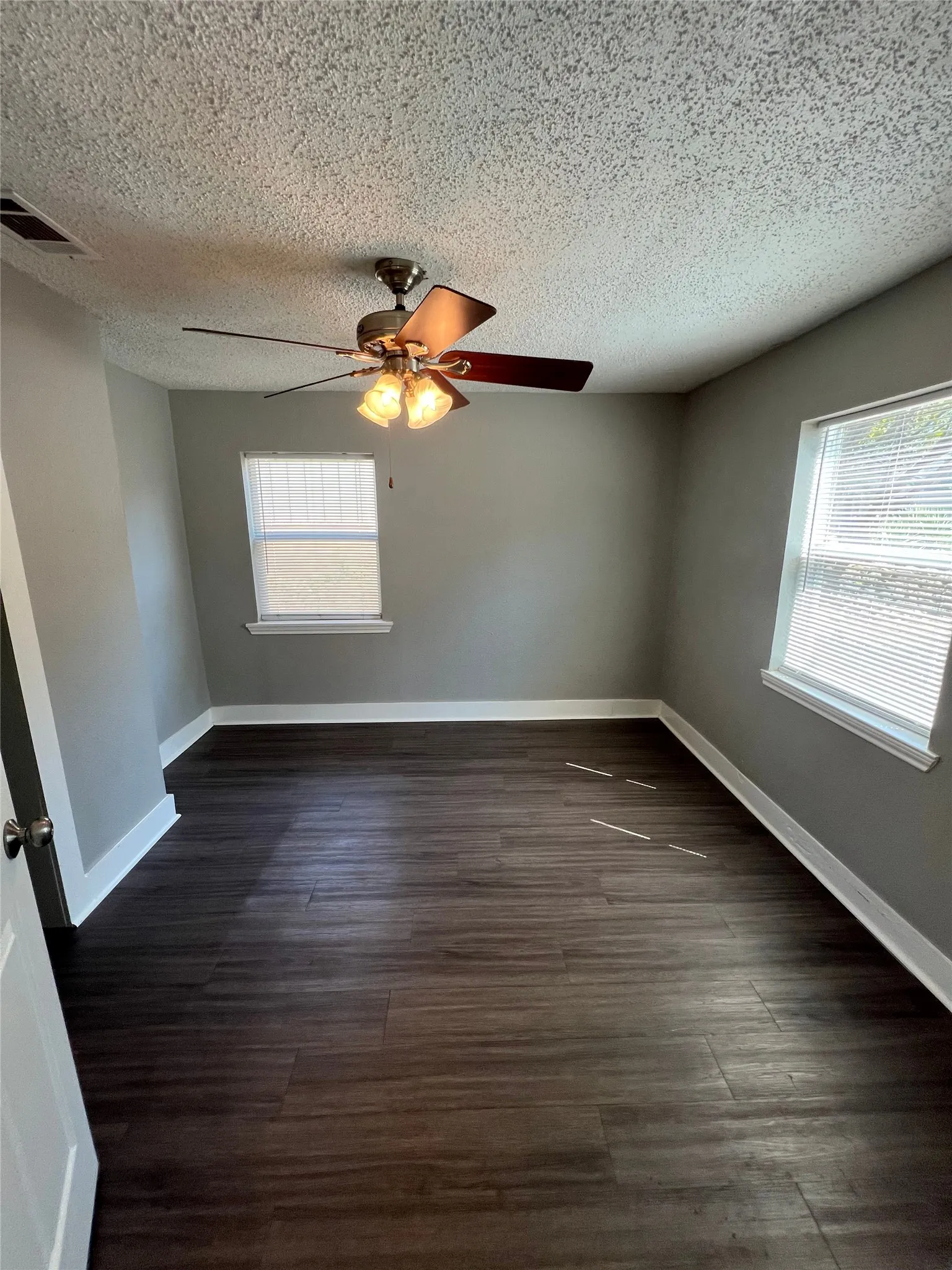 Single Family Residence For Rent in Parker County , 506 W Ball Street, Weatherford, Texas 76086, 3 Bedroom, 1 Bathroom, Garage spaces, 853 Sqft, built in 0, mls#21406506, Real Estate Agent in Weatherford, Homes For Rent in Parker county, Homes For Rent in Weatherford, Realtor in Weatherford Texas, Real Estate Brokerage Independent Realty Texas, Luminita Cordes Realtor