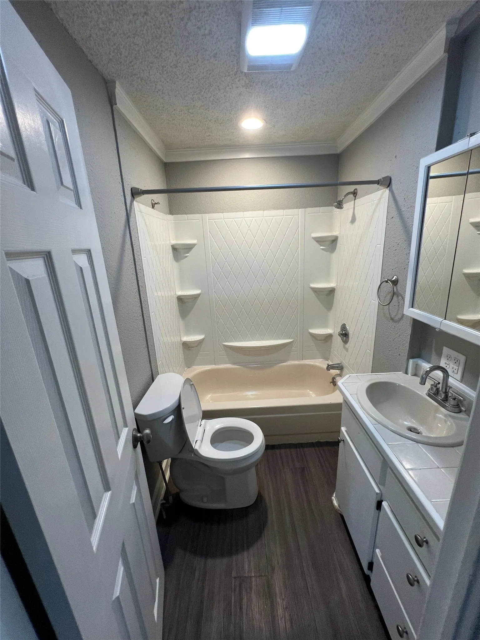 Single Family Residence For Rent in Parker County , 506 W Ball Street, Weatherford, Texas 76086, 3 Bedroom, 1 Bathroom, Garage spaces, 853 Sqft, built in 0, mls#21406506, Real Estate Agent in Weatherford, Homes For Rent in Parker county, Homes For Rent in Weatherford, Realtor in Weatherford Texas, Real Estate Brokerage Independent Realty Texas, Luminita Cordes Realtor
