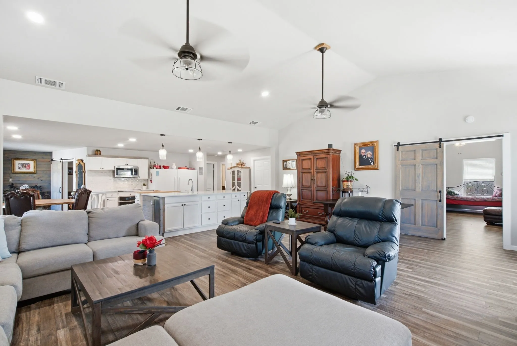 Office For Sale in Parker County , 5098 Fairview Road, Millsap, Texas 76066, 0, 0, Garage spaces, 0 Sqft, built in 2003, mls#21405817, Real Estate Agent in Millsap, Homes For Sale in Parker county, Homes For Sale in Millsap, Realtor in Millsap Texas, Real Estate Brokerage Independent Realty Texas, Luminita Cordes Realtor