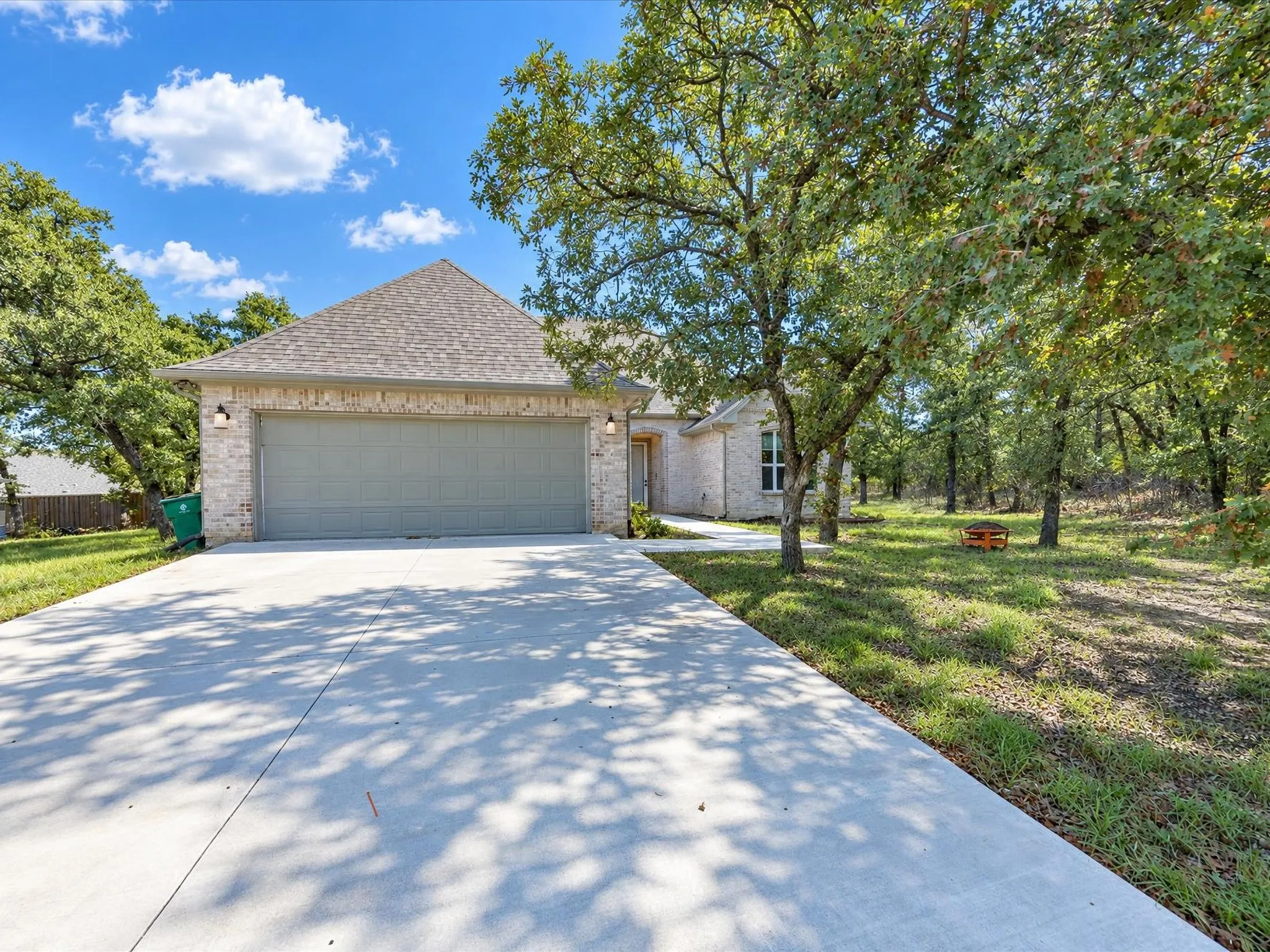 Single Family Residence For Sale in Wise County , 196 Bridwell Lane, Runaway Bay, Texas 76426, 4 Bedroom, 2 Bathroom, 2 Garage spaces, 1,635 Sqft, built in 2019, mls#21408491, Real Estate Agent in Runaway Bay, Homes For Sale in Wise county, Homes For Sale in Runaway Bay, Realtor in Runaway Bay Texas, Real Estate Brokerage Independent Realty Texas, Luminita Cordes Realtor