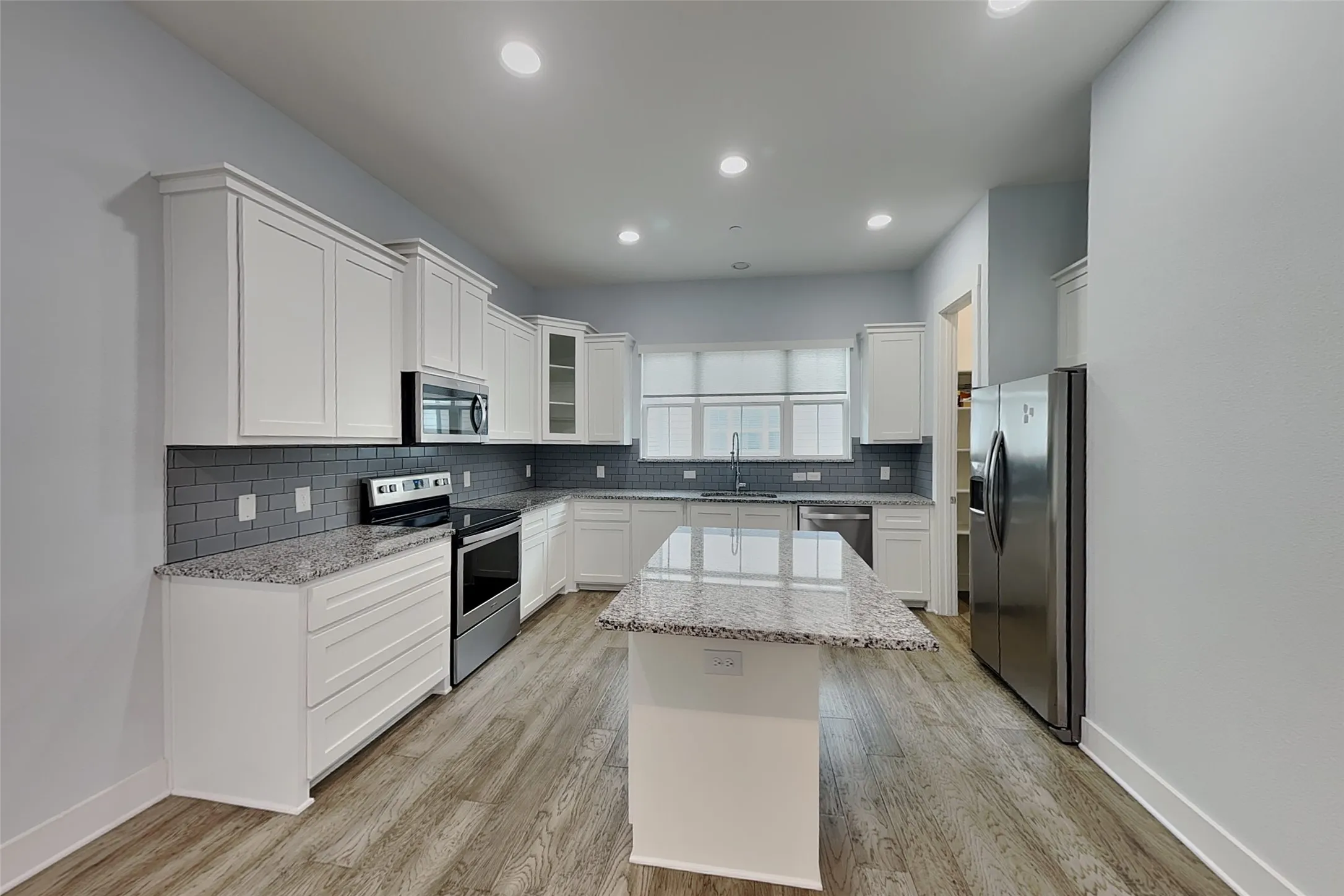 Townhouse For Rent in Denton County , 217 S Village Way, Lewisville, Texas 75057, 3 Bedroom, 4 Bathroom, 2 Garage spaces, 1,828 Sqft, built in 2019, mls#21408560, Real Estate Agent in Lewisville, Homes For Rent in Denton county, Homes For Rent in Lewisville, Realtor in Lewisville Texas, Real Estate Brokerage Independent Realty Texas, Luminita Cordes Realtor