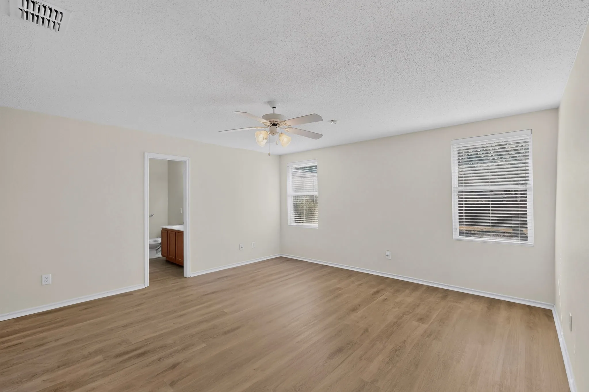 Single Family Residence For Rent in Collin County , 717 Gallant Court, Wylie, Texas 75098, 3 Bedroom, 2 Bathroom, 2 Garage spaces, 1,868 Sqft, built in 2005, mls#21408564, Real Estate Agent in Wylie, Homes For Rent in Collin county, Homes For Rent in Wylie, Realtor in Wylie Texas, Real Estate Brokerage Independent Realty Texas, Luminita Cordes Realtor