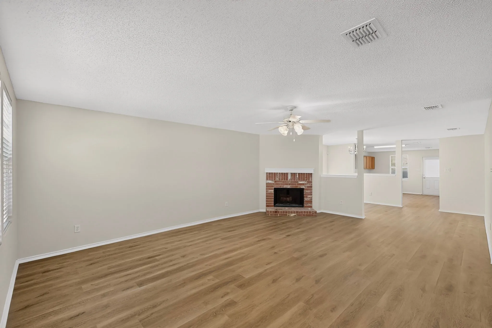 Single Family Residence For Rent in Collin County , 717 Gallant Court, Wylie, Texas 75098, 3 Bedroom, 2 Bathroom, 2 Garage spaces, 1,868 Sqft, built in 2005, mls#21408564, Real Estate Agent in Wylie, Homes For Rent in Collin county, Homes For Rent in Wylie, Realtor in Wylie Texas, Real Estate Brokerage Independent Realty Texas, Luminita Cordes Realtor