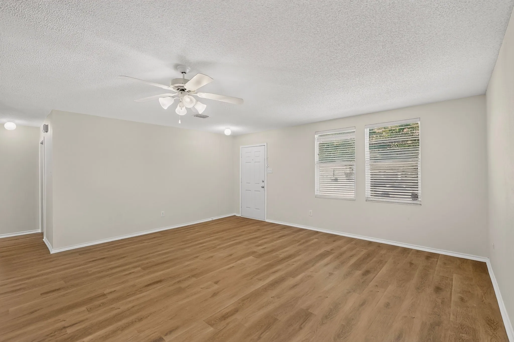 Single Family Residence For Rent in Collin County , 717 Gallant Court, Wylie, Texas 75098, 3 Bedroom, 2 Bathroom, 2 Garage spaces, 1,868 Sqft, built in 2005, mls#21408564, Real Estate Agent in Wylie, Homes For Rent in Collin county, Homes For Rent in Wylie, Realtor in Wylie Texas, Real Estate Brokerage Independent Realty Texas, Luminita Cordes Realtor
