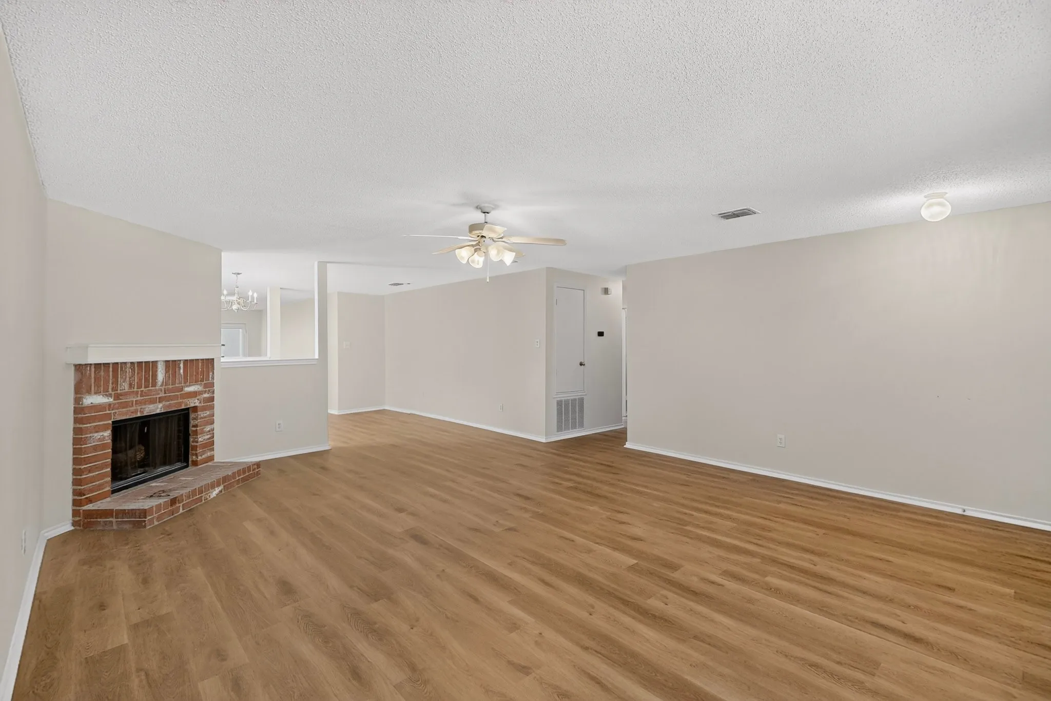 Single Family Residence For Rent in Collin County , 717 Gallant Court, Wylie, Texas 75098, 3 Bedroom, 2 Bathroom, 2 Garage spaces, 1,868 Sqft, built in 2005, mls#21408564, Real Estate Agent in Wylie, Homes For Rent in Collin county, Homes For Rent in Wylie, Realtor in Wylie Texas, Real Estate Brokerage Independent Realty Texas, Luminita Cordes Realtor