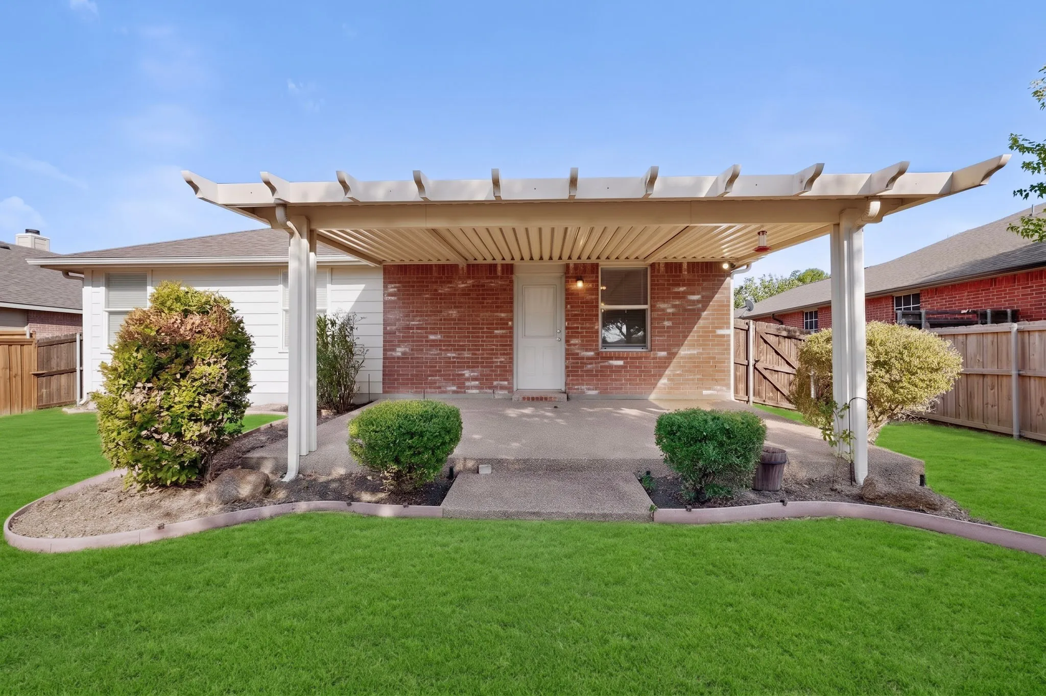 Single Family Residence For Rent in Collin County , 717 Gallant Court, Wylie, Texas 75098, 3 Bedroom, 2 Bathroom, 2 Garage spaces, 1,868 Sqft, built in 2005, mls#21408564, Real Estate Agent in Wylie, Homes For Rent in Collin county, Homes For Rent in Wylie, Realtor in Wylie Texas, Real Estate Brokerage Independent Realty Texas, Luminita Cordes Realtor