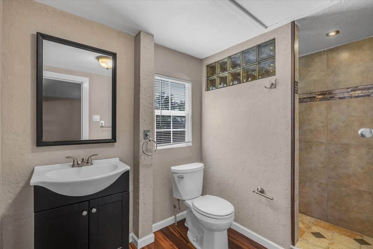 Single Family Residence For Sale in Johnson County , 710 S Spears Street, Alvarado, Texas 76009, 3 Bedroom, 2 Bathroom, Garage spaces, 1,664 Sqft, built in 1975, mls#21408555, Real Estate Agent in Alvarado, Homes For Sale in Johnson county, Homes For Sale in Alvarado, Realtor in Alvarado Texas, Real Estate Brokerage Independent Realty Texas, Luminita Cordes Realtor