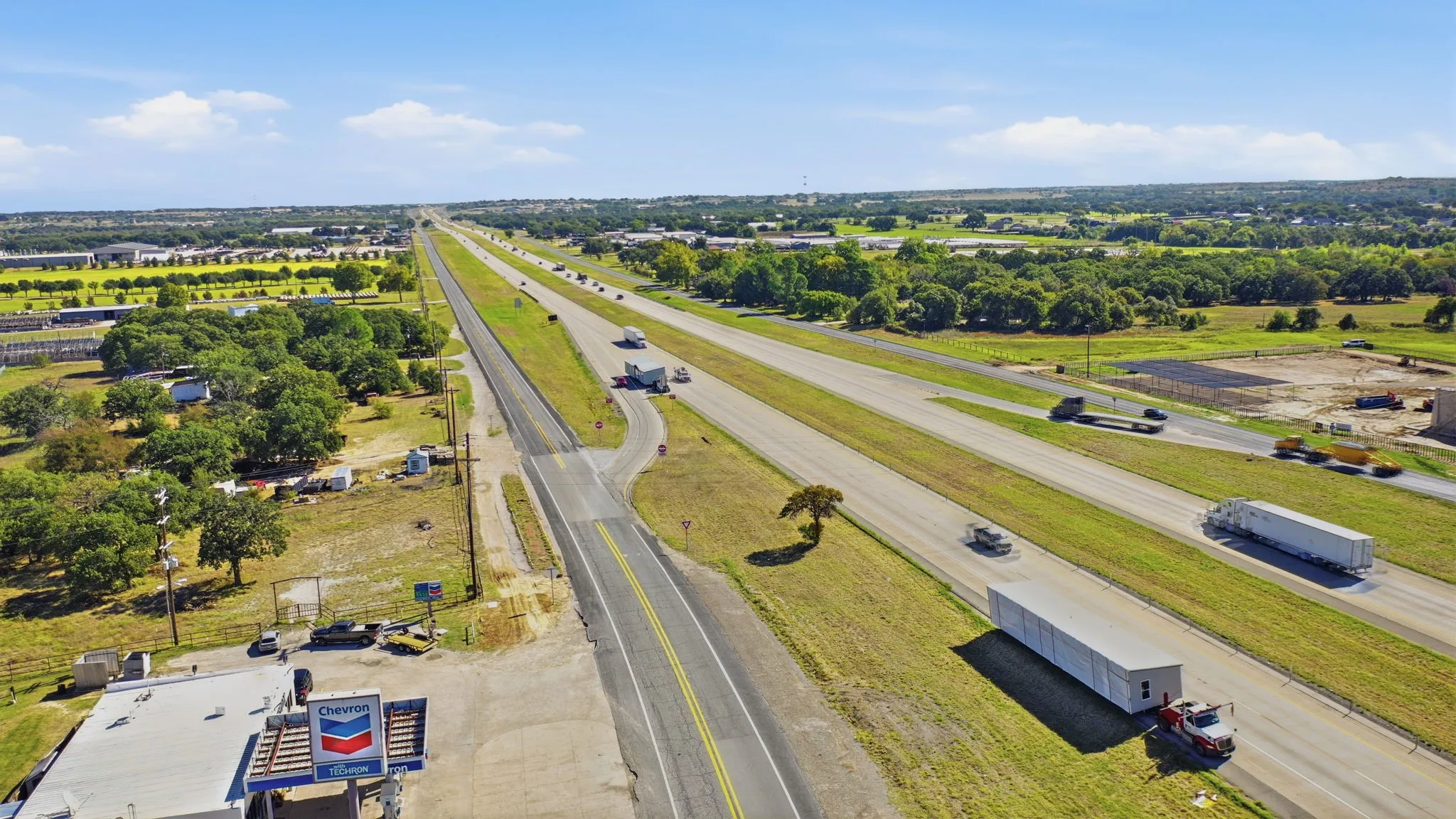 Single Family Residence For Sale in Parker County , 5098 Fairview, Millsap, Texas 76066, 5 Bedroom, 3 Bathroom, Garage spaces, 3,680 Sqft, built in 2003, mls#21405942, Real Estate Agent in Millsap, Homes For Sale in Parker county, Homes For Sale in Millsap, Realtor in Millsap Texas, Real Estate Brokerage Independent Realty Texas, Luminita Cordes Realtor