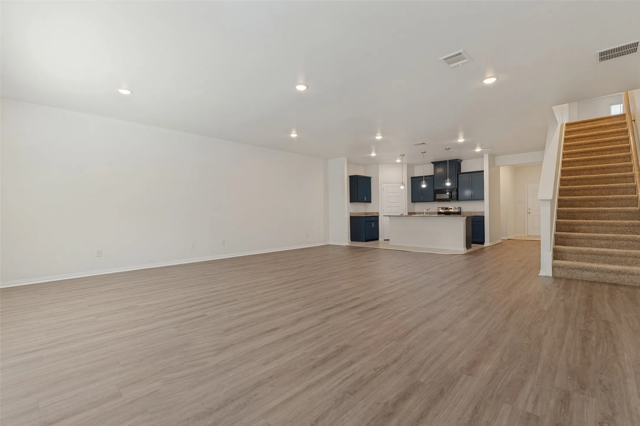 Single Family Residence For Sale in Collin County , 2124 Pacific Avenue, Anna, Texas 75409, 4 Bedroom, 3 Bathroom, 2 Garage spaces, 2,589 Sqft, built in 2023, mls#21408566, Real Estate Agent in Anna, Homes For Sale in Collin county, Homes For Sale in Anna, Realtor in Anna Texas, Real Estate Brokerage Independent Realty Texas, Luminita Cordes Realtor