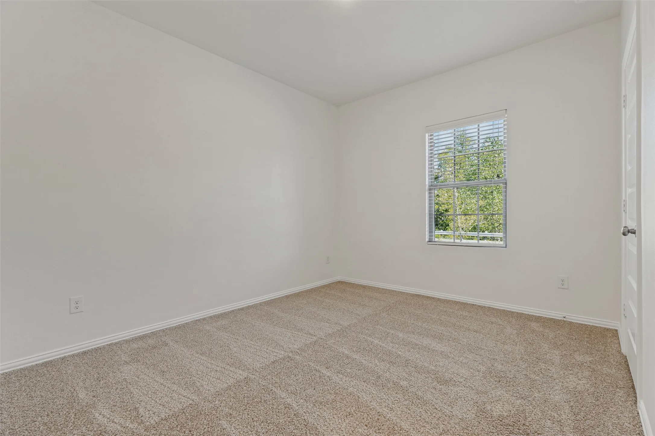 Single Family Residence For Sale in Collin County , 2124 Pacific Avenue, Anna, Texas 75409, 4 Bedroom, 3 Bathroom, 2 Garage spaces, 2,589 Sqft, built in 2023, mls#21408566, Real Estate Agent in Anna, Homes For Sale in Collin county, Homes For Sale in Anna, Realtor in Anna Texas, Real Estate Brokerage Independent Realty Texas, Luminita Cordes Realtor