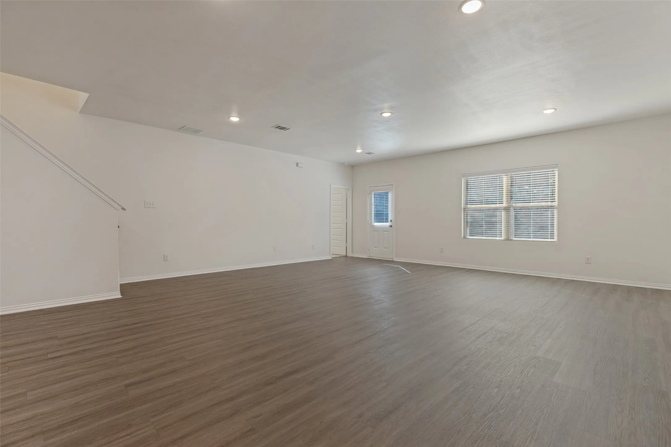 Single Family Residence For Sale in Collin County , 2124 Pacific Avenue, Anna, Texas 75409, 4 Bedroom, 3 Bathroom, 2 Garage spaces, 2,589 Sqft, built in 2023, mls#21408566, Real Estate Agent in Anna, Homes For Sale in Collin county, Homes For Sale in Anna, Realtor in Anna Texas, Real Estate Brokerage Independent Realty Texas, Luminita Cordes Realtor