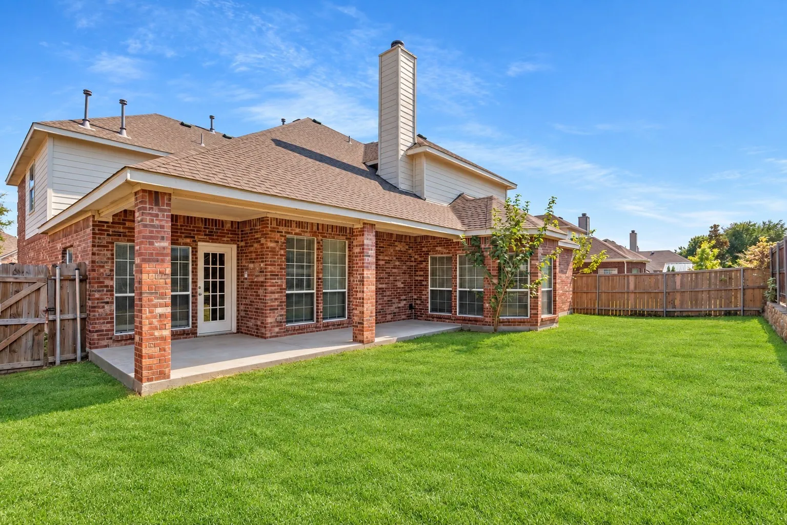 Single Family Residence For Sale in Tarrant County , 8225 Painted Tree Trail, Fort Worth, Texas 76131, 5 Bedroom, 4 Bathroom, 2 Garage spaces, 4,334 Sqft, built in 2006, mls#21404114, Real Estate Agent in Fort Worth, Homes For Sale in Tarrant county, Homes For Sale in Fort Worth, Realtor in Fort Worth Texas, Real Estate Brokerage Independent Realty Texas, Luminita Cordes Realtor