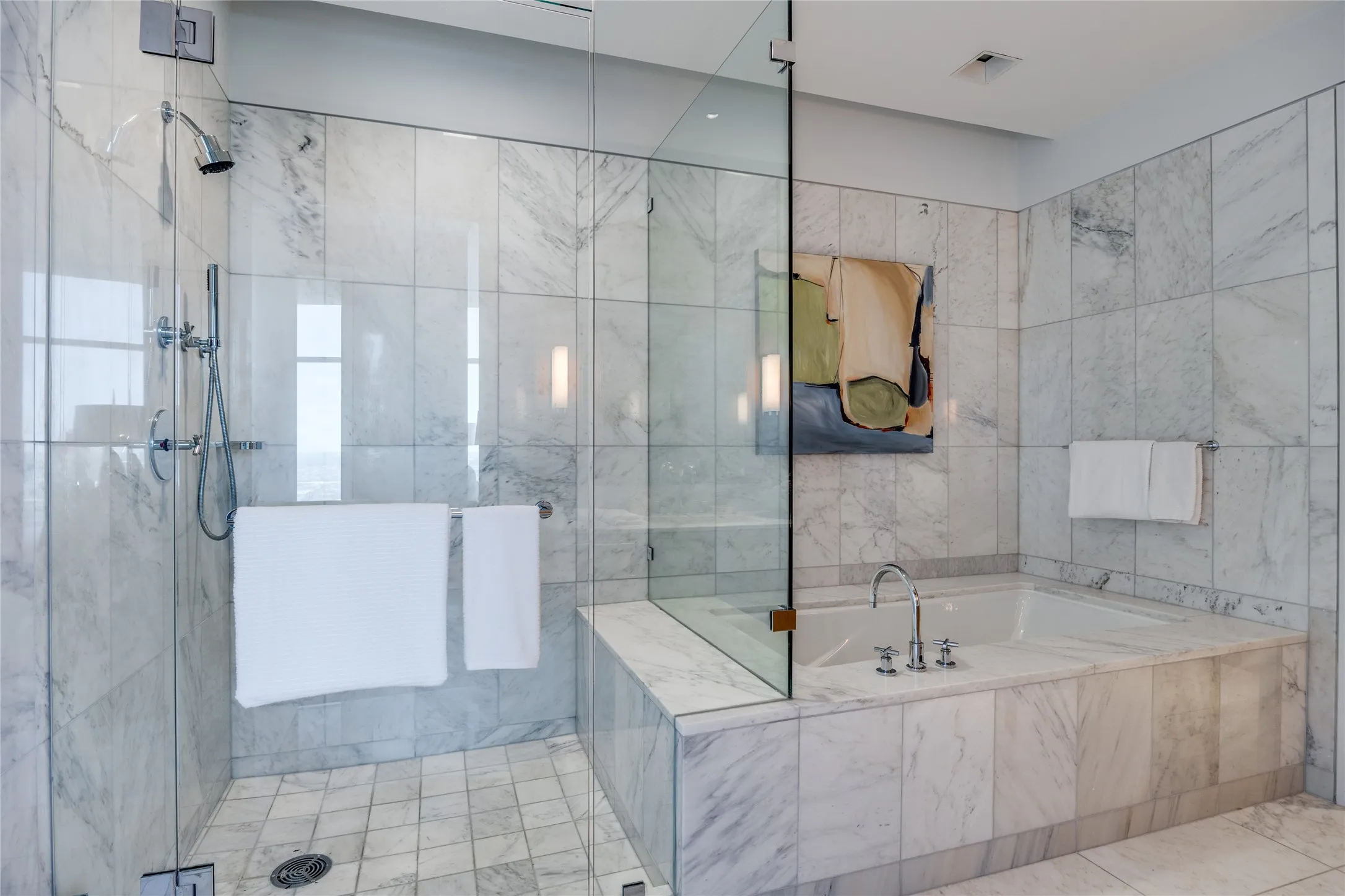 Condominium For Sale in Dallas County , 1918 Olive Street 3601, Dallas, Texas 75201, 2 Bedroom, 4 Bathroom, 3 Garage spaces, 4,032 Sqft, built in 2014, mls#21403751, Real Estate Agent in Dallas, Homes For Sale in Dallas county, Homes For Sale in Dallas, Realtor in Dallas Texas, Real Estate Brokerage Independent Realty Texas, Luminita Cordes Realtor