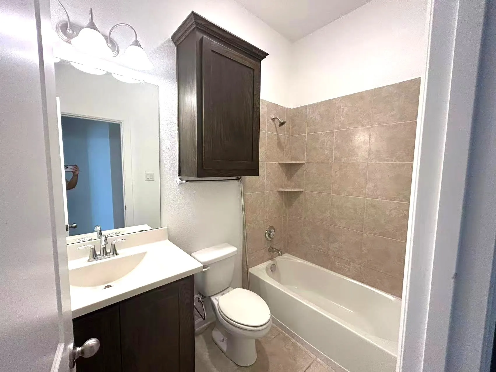 Single Family Residence For Rent in Dallas County , 1134 Alpine Drive, Richardson, Texas 75080, 6 Bedroom, 4 Bathroom, 2 Garage spaces, 3,300 Sqft, built in 2015, mls#21408568, Real Estate Agent in Richardson, Homes For Rent in Dallas county, Homes For Rent in Richardson, Realtor in Richardson Texas, Real Estate Brokerage Independent Realty Texas, Luminita Cordes Realtor