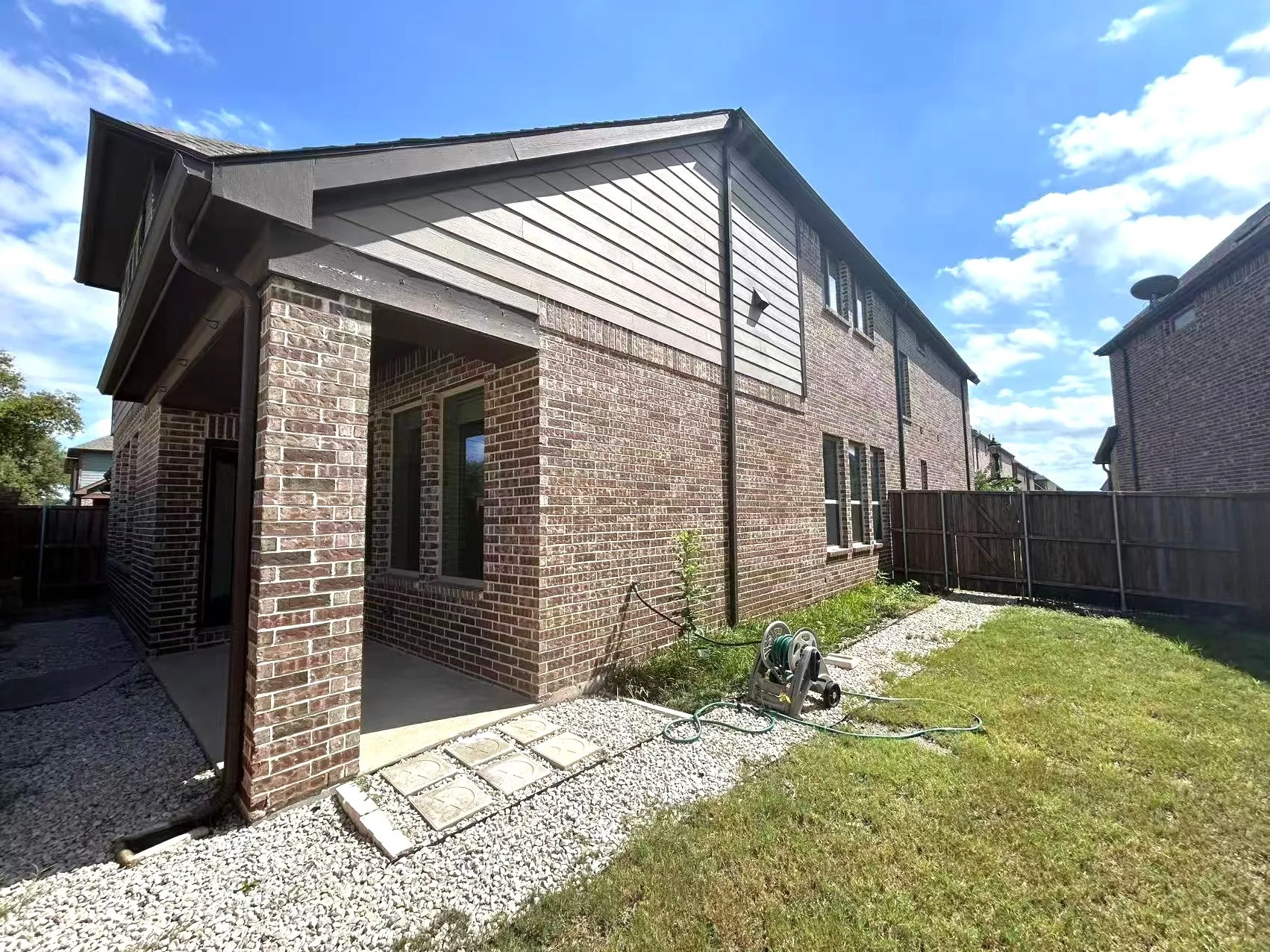 Single Family Residence For Rent in Dallas County , 1134 Alpine Drive, Richardson, Texas 75080, 6 Bedroom, 4 Bathroom, 2 Garage spaces, 3,300 Sqft, built in 2015, mls#21408568, Real Estate Agent in Richardson, Homes For Rent in Dallas county, Homes For Rent in Richardson, Realtor in Richardson Texas, Real Estate Brokerage Independent Realty Texas, Luminita Cordes Realtor