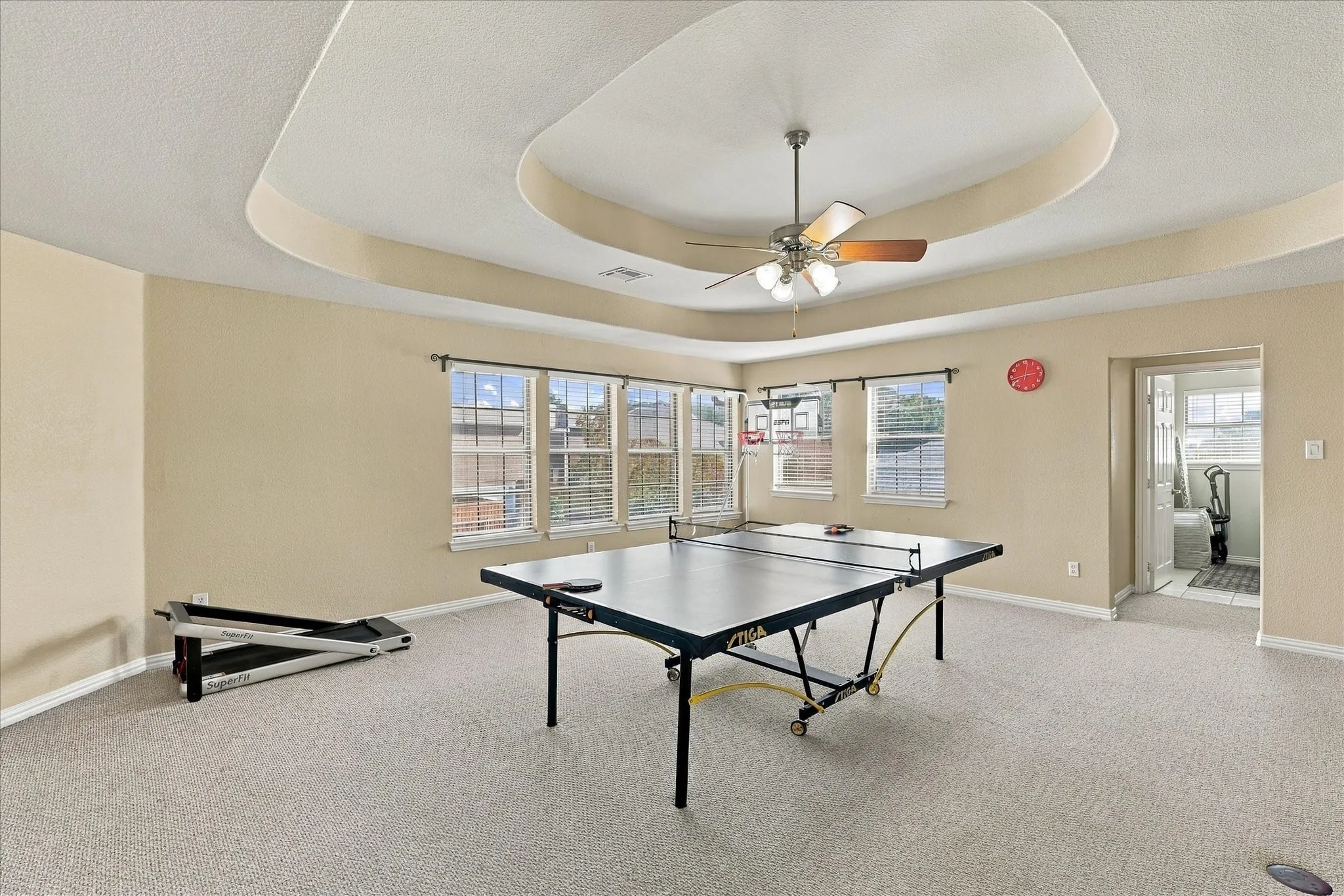 Single Family Residence For Sale in Dallas County , 7223 Native Oak Lane, Irving, Texas 75063, 4 Bedroom, 3 Bathroom, 2 Garage spaces, 3,703 Sqft, built in 2003, mls#21407676, Real Estate Agent in Irving, Homes For Sale in Dallas county, Homes For Sale in Irving, Realtor in Irving Texas, Real Estate Brokerage Independent Realty Texas, Luminita Cordes Realtor