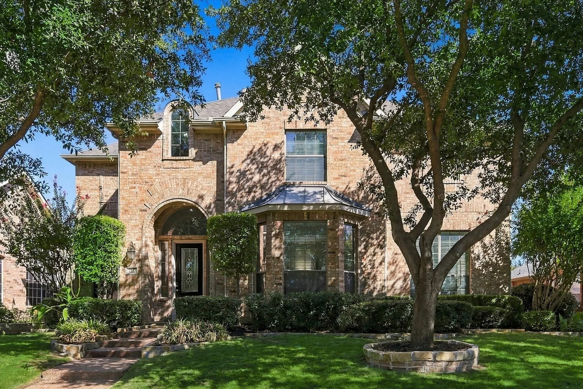 Single Family Residence For Sale in Dallas County , 7223 Native Oak Lane, Irving, Texas 75063, 4 Bedroom, 3 Bathroom, 2 Garage spaces, 3,703 Sqft, built in 2003, mls#21407676, Real Estate Agent in Irving, Homes For Sale in Dallas county, Homes For Sale in Irving, Realtor in Irving Texas, Real Estate Brokerage Independent Realty Texas, Luminita Cordes Realtor