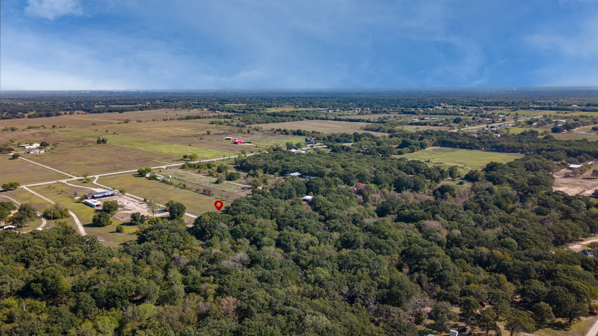 Manufactured Home For Sale in Kaufman County , 7163 Fm 2451, Scurry, Texas 75158, 3 Bedroom, 2 Bathroom, Garage spaces, 1,536 Sqft, built in 2000, mls#21407590, Real Estate Agent in Scurry, Homes For Sale in Kaufman county, Homes For Sale in Scurry, Realtor in Scurry Texas, Real Estate Brokerage Independent Realty Texas, Luminita Cordes Realtor