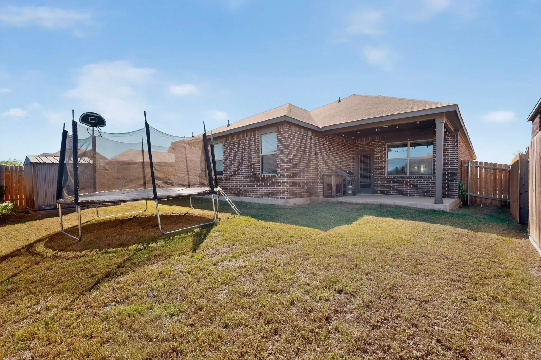 Single Family Residence For Sale in Tarrant County , 13653 Fehrman Road, Crowley, Texas 76036, 3 Bedroom, 2 Bathroom, 2 Garage spaces, 1,925 Sqft, built in 2020, mls#21404234, Real Estate Agent in Crowley, Homes For Sale in Tarrant county, Homes For Sale in Crowley, Realtor in Crowley Texas, Real Estate Brokerage Independent Realty Texas, Luminita Cordes Realtor