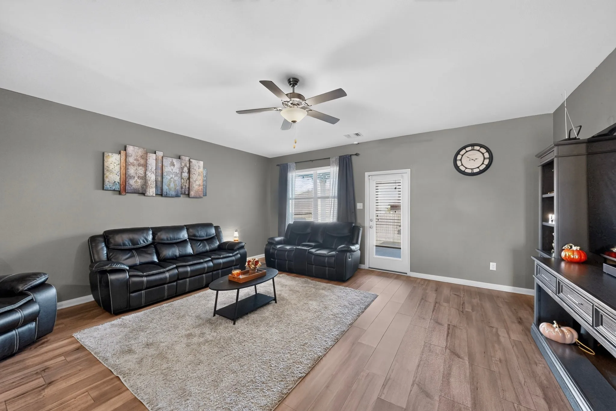 Single Family Residence For Sale in Tarrant County , 13653 Fehrman Road, Crowley, Texas 76036, 3 Bedroom, 2 Bathroom, 2 Garage spaces, 1,925 Sqft, built in 2020, mls#21404234, Real Estate Agent in Crowley, Homes For Sale in Tarrant county, Homes For Sale in Crowley, Realtor in Crowley Texas, Real Estate Brokerage Independent Realty Texas, Luminita Cordes Realtor