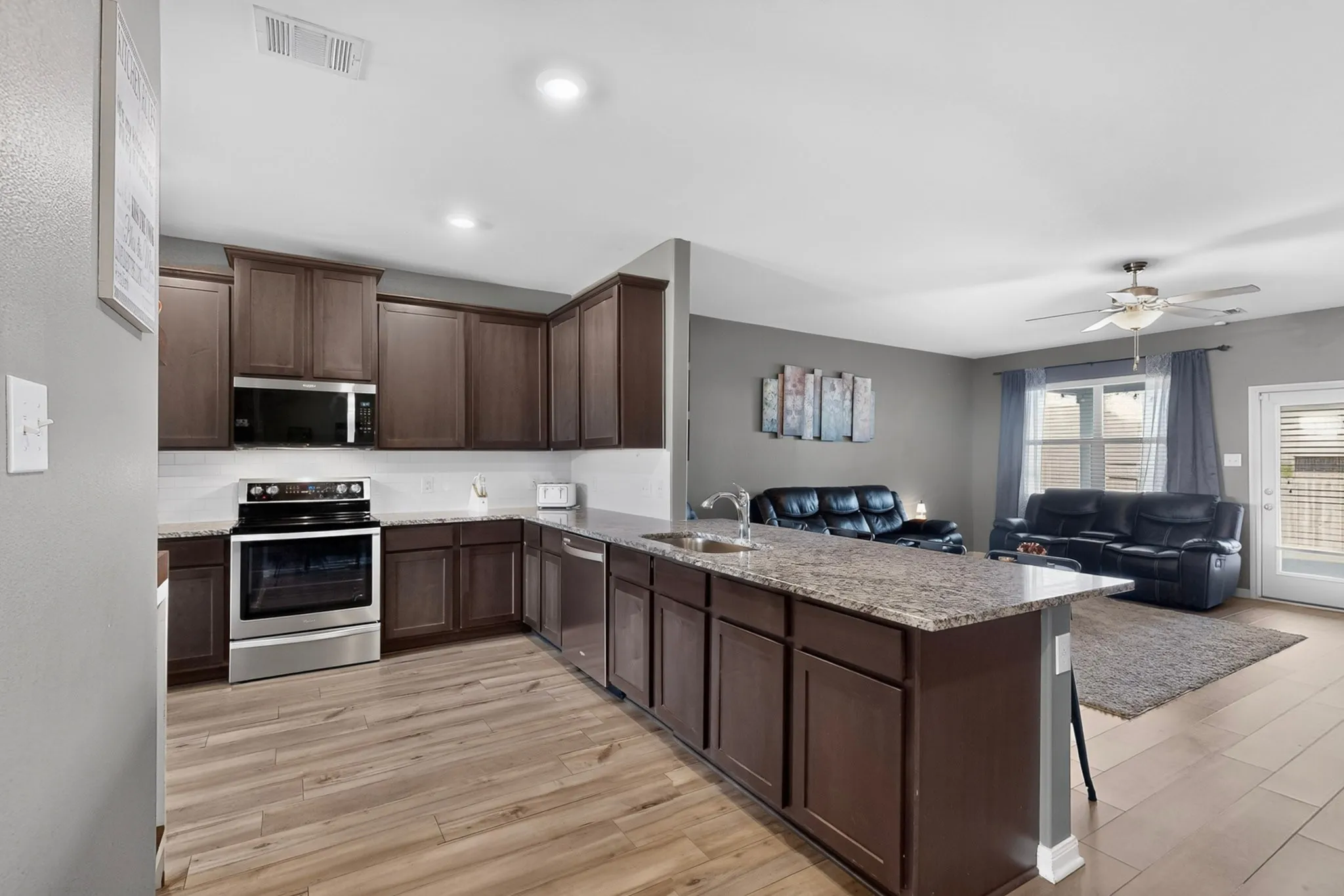 Single Family Residence For Sale in Tarrant County , 13653 Fehrman Road, Crowley, Texas 76036, 3 Bedroom, 2 Bathroom, 2 Garage spaces, 1,925 Sqft, built in 2020, mls#21404234, Real Estate Agent in Crowley, Homes For Sale in Tarrant county, Homes For Sale in Crowley, Realtor in Crowley Texas, Real Estate Brokerage Independent Realty Texas, Luminita Cordes Realtor