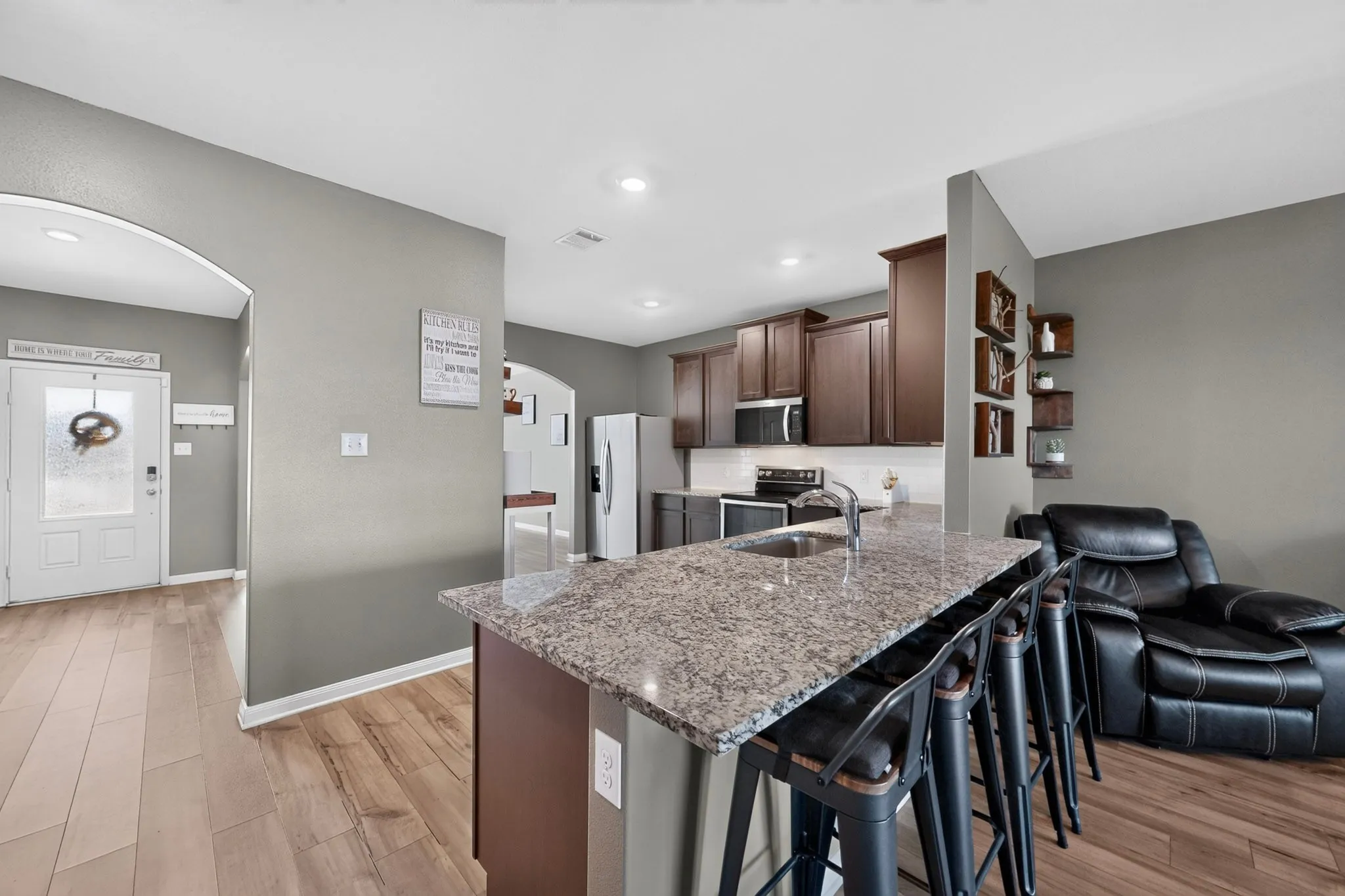 Single Family Residence For Sale in Tarrant County , 13653 Fehrman Road, Crowley, Texas 76036, 3 Bedroom, 2 Bathroom, 2 Garage spaces, 1,925 Sqft, built in 2020, mls#21404234, Real Estate Agent in Crowley, Homes For Sale in Tarrant county, Homes For Sale in Crowley, Realtor in Crowley Texas, Real Estate Brokerage Independent Realty Texas, Luminita Cordes Realtor